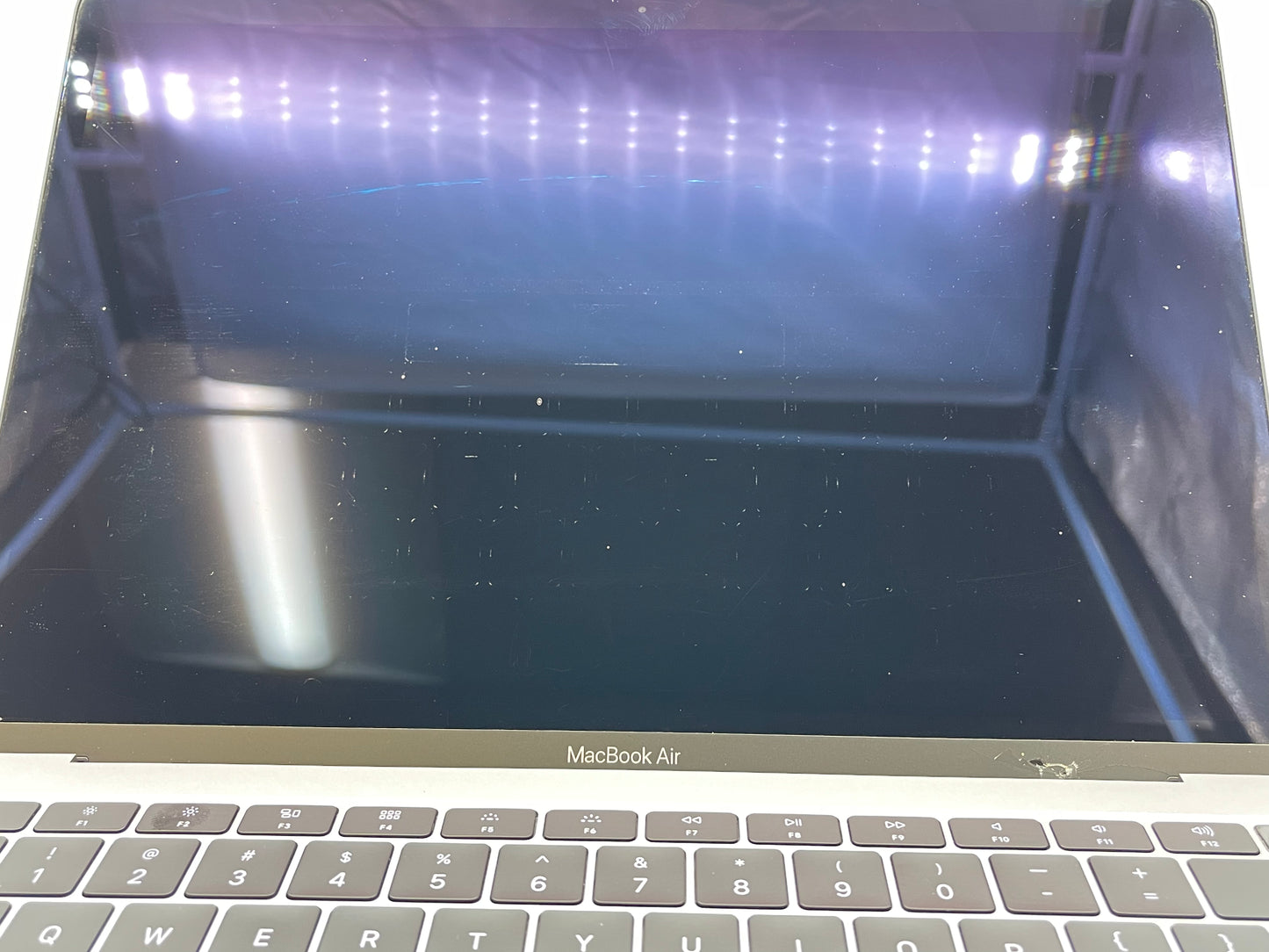 Apple 2018 MacBook Air 13 in 1.6GHz Dual-Core i5 16GB RAM 128GB SSD - Good