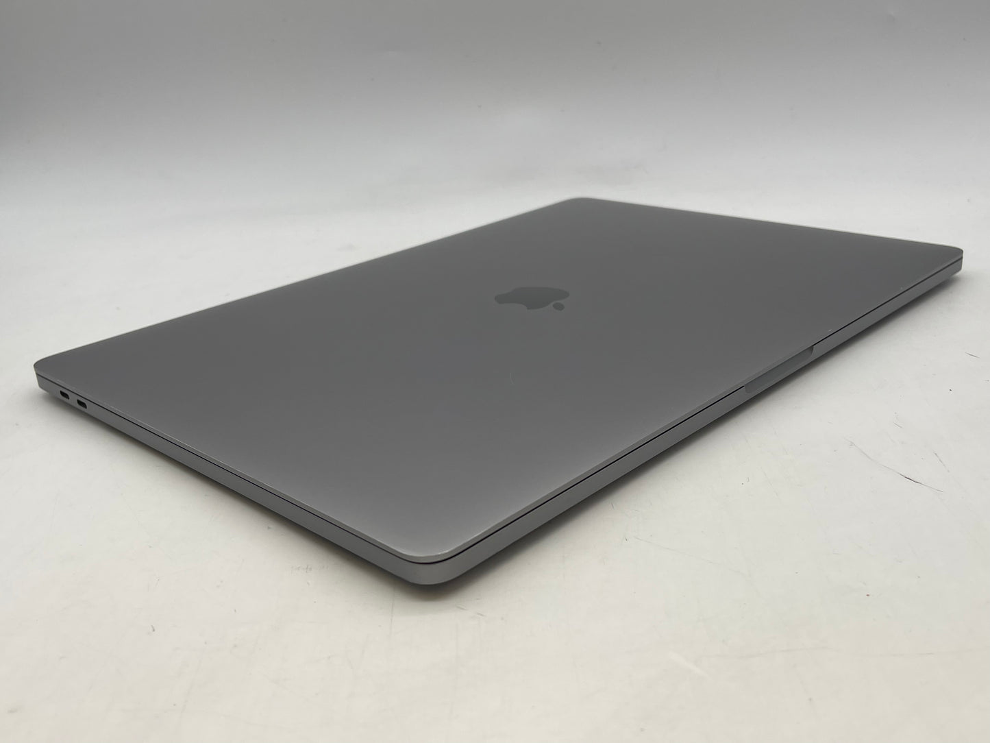 Apple 2019 16" MacBook Pro 2.4GHz 8-Core i9 32GB 1TB SSD RP5500M 8GB - Very Good