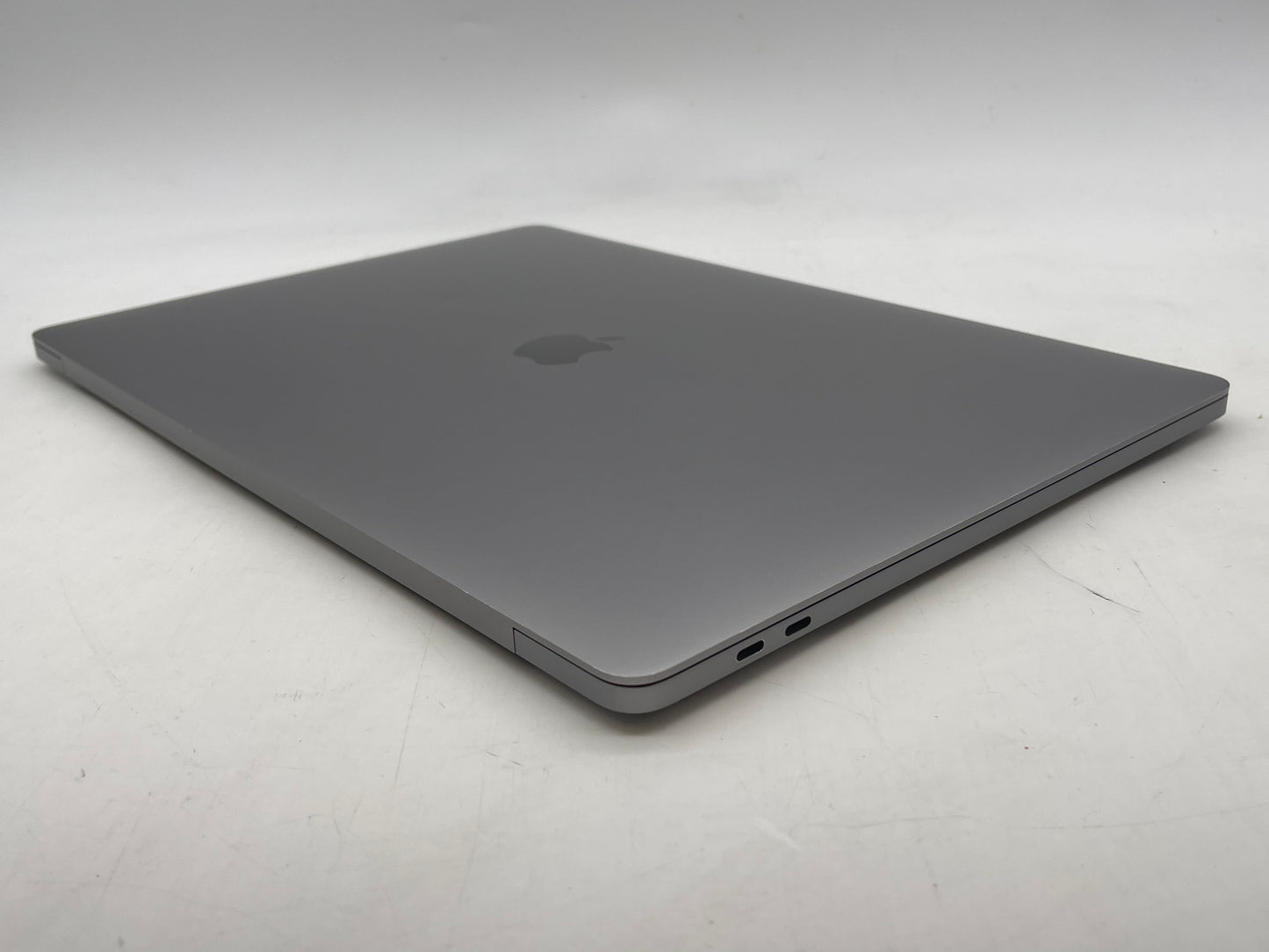 Apple 2019 16" MacBook Pro 2.4GHz 8-Core i9 32GB 1TB SSD RP5500M 8GB - Very Good