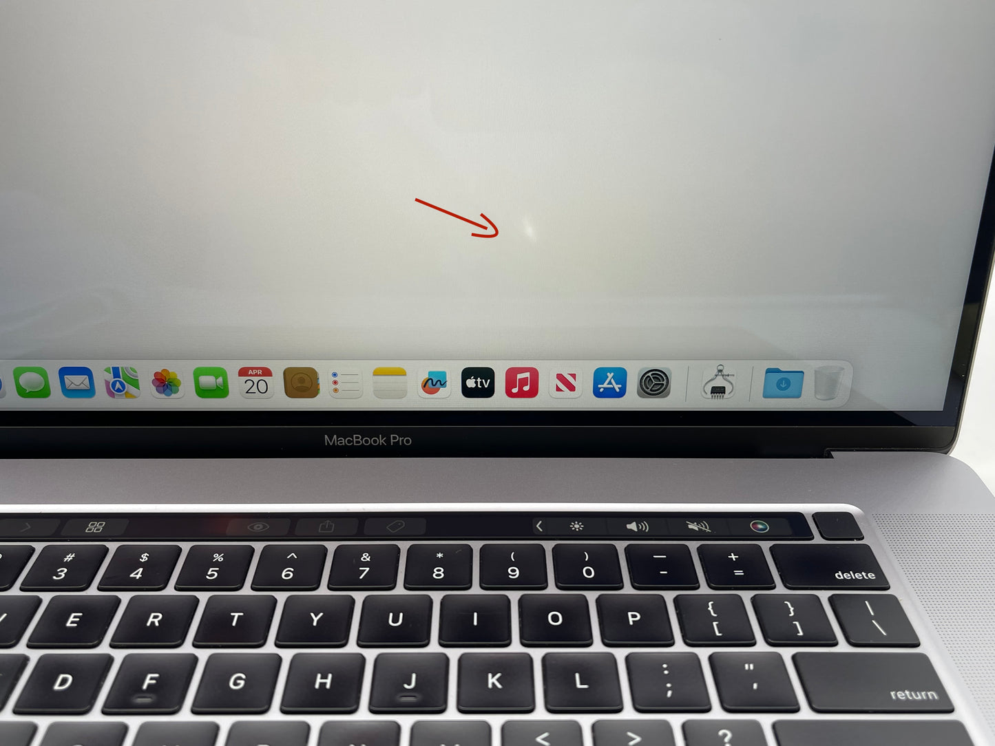 Apple 2019 16" MacBook Pro 2.6GHz 6-Core i7 16GB RAM 1TB SSD RP5300M - Good