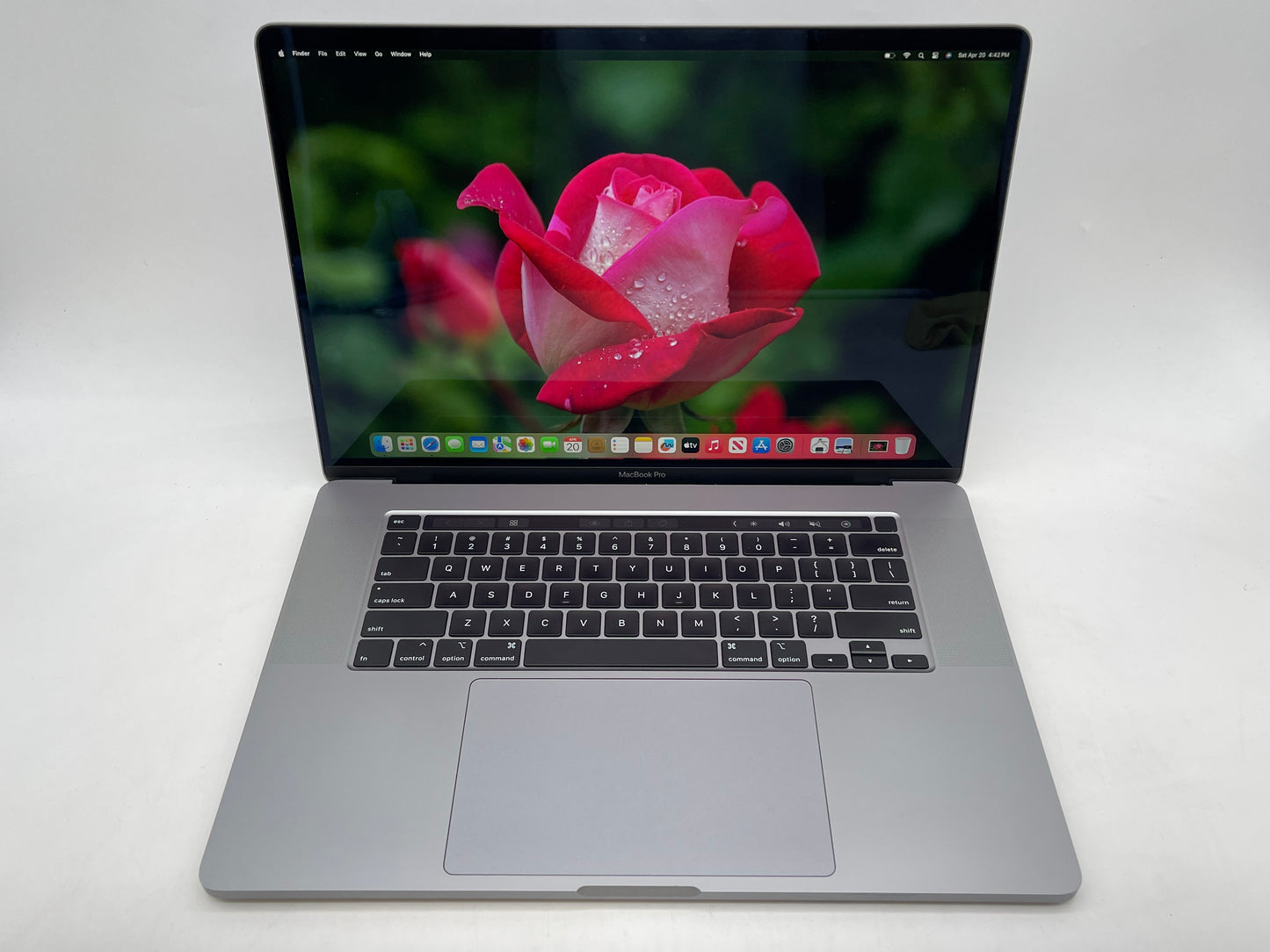Apple 2019 16" MacBook Pro 2.6GHz 6-Core i7 16GB RAM 1TB SSD RP5300M - Good