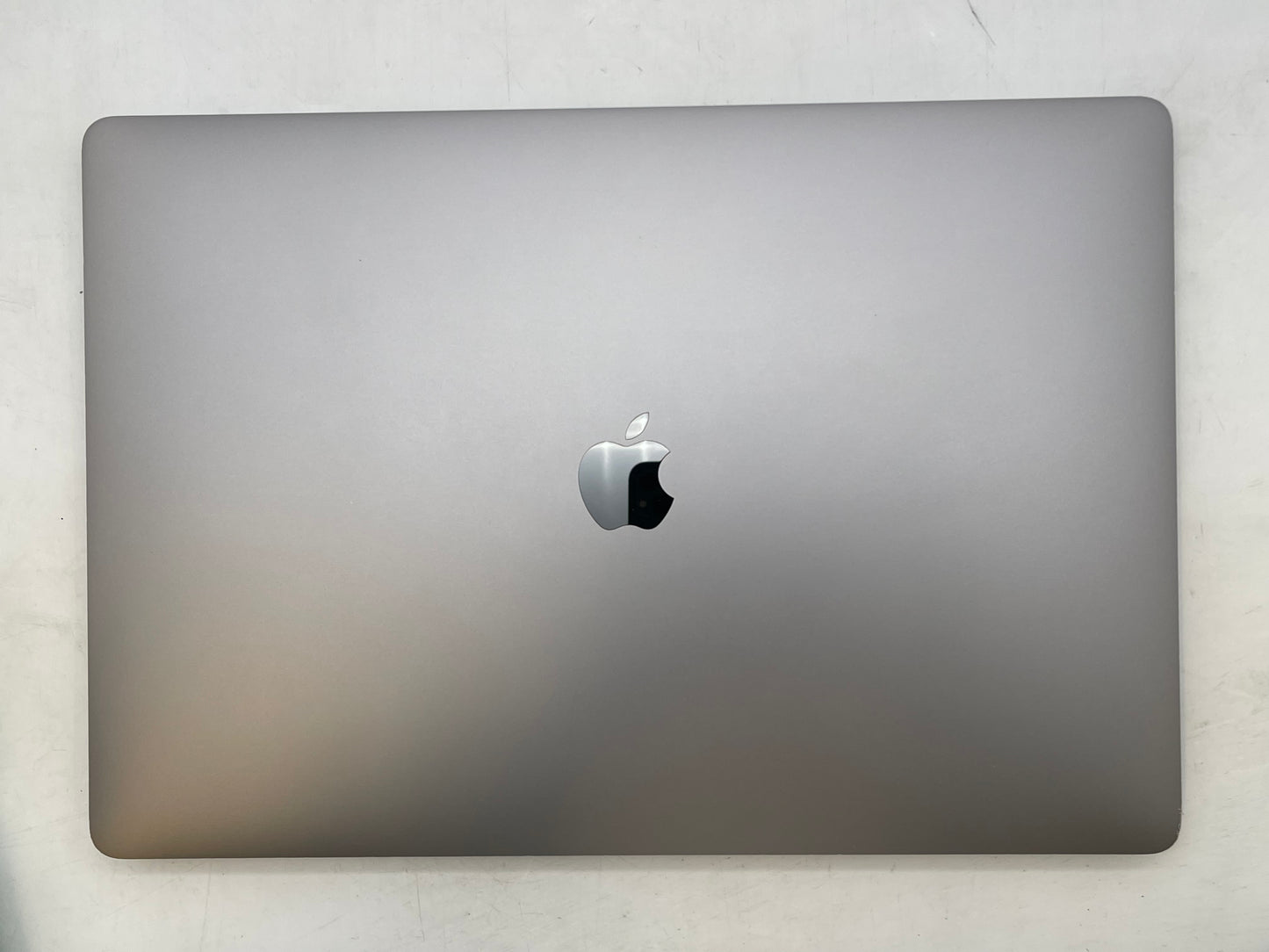 Apple 2019 16" MacBook Pro 2.4GHz 8-Core i9 32GB 1TB SSD RP5500M 4GB - Very Good