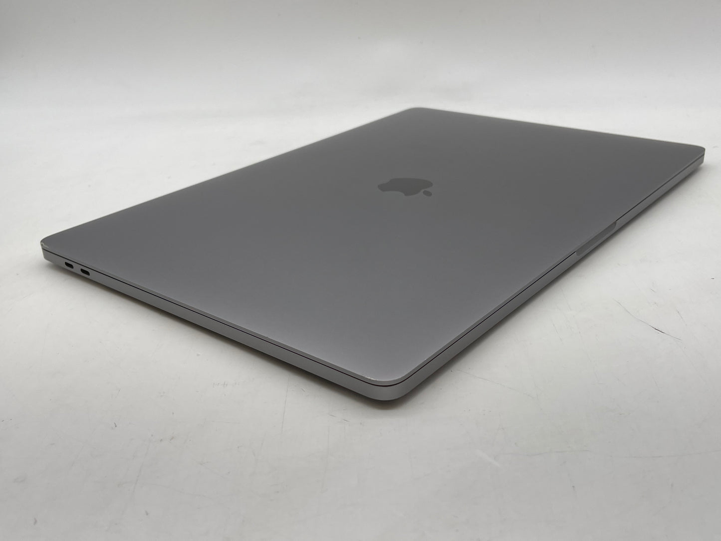 Apple 2019 16" MacBook Pro 2.4GHz 8-Core i9 32GB 1TB SSD RP5500M 4GB - Very Good