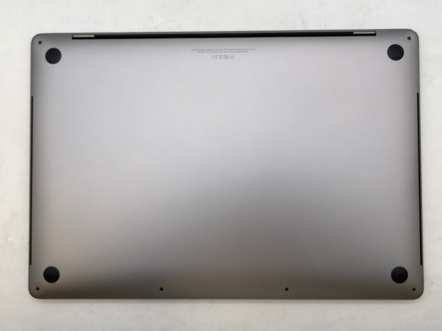 Apple 2019 16" MacBook Pro 2.4GHz 8-Core i9 32GB 1TB SSD RP5500M 4GB - Very Good