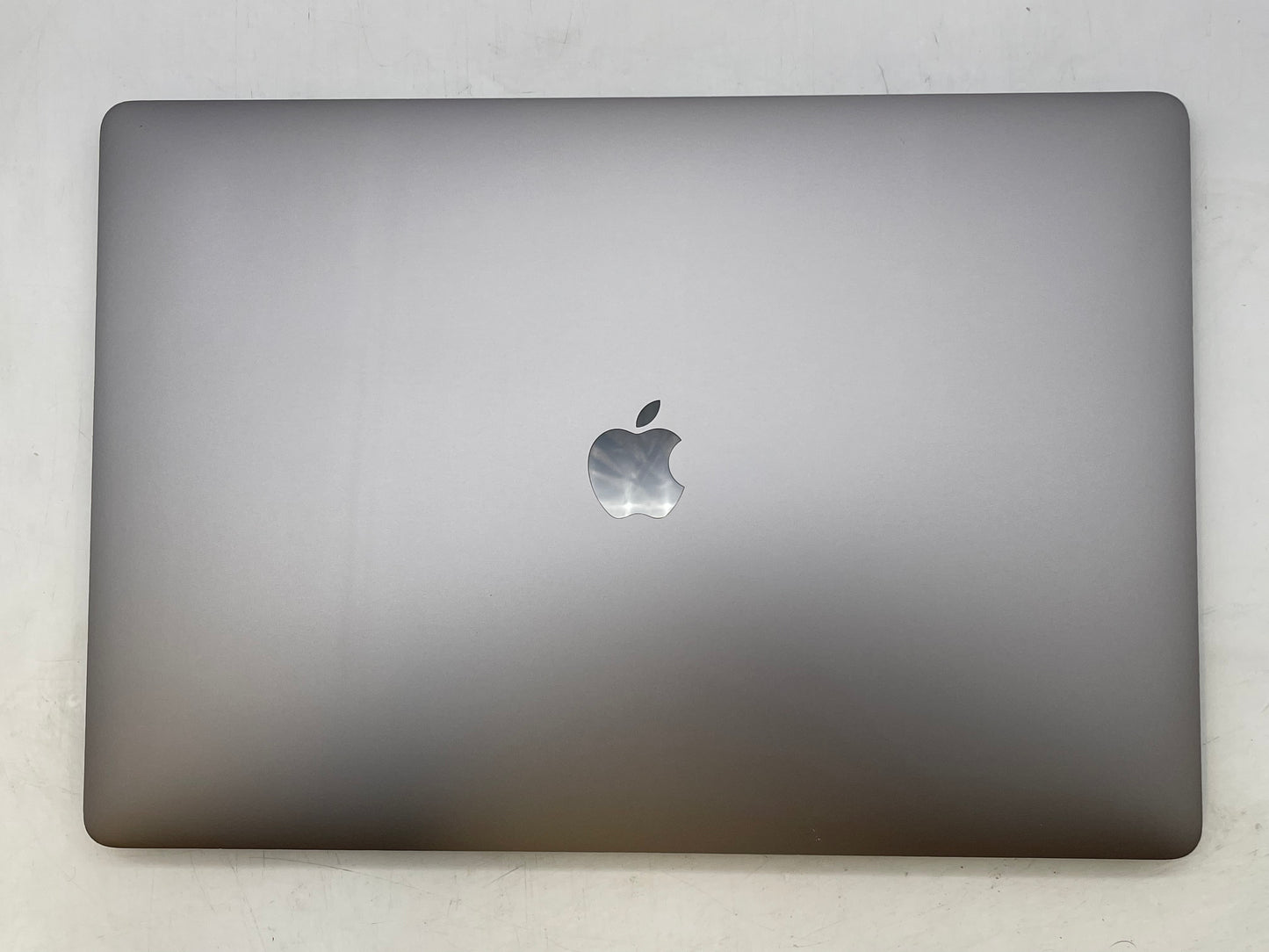 Apple 2019 16" MacBook Pro 2.6GHz i7 16GB RAM 512GB SSD RP5300M 4GB - Very Good