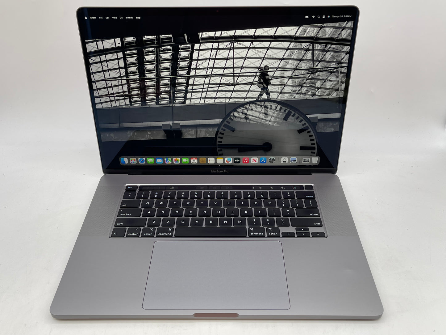 Apple 2019 16" MacBook Pro 2.6GHz i7 16GB RAM 512GB SSD RP5300M 4GB - Good