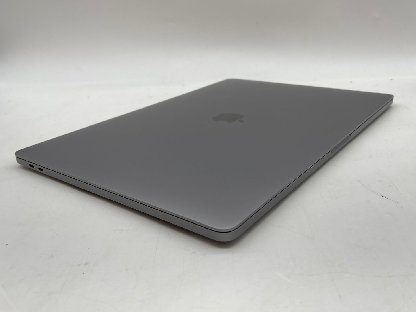 Apple 2019 16" MacBook Pro 2.6GHz i7 16GB RAM 512GB SSD RP5300M 4GB - Good