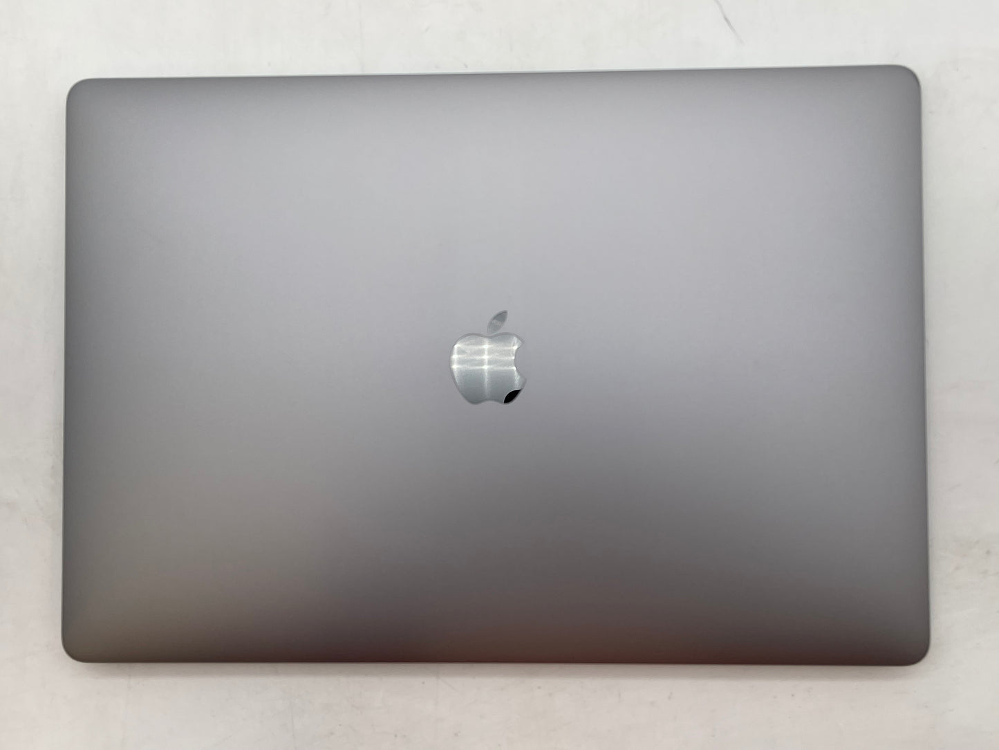 Apple 2019 16" MacBook Pro 2.6GHz i7 16GB RAM 512GB SSD RP5300M 4GB - Good