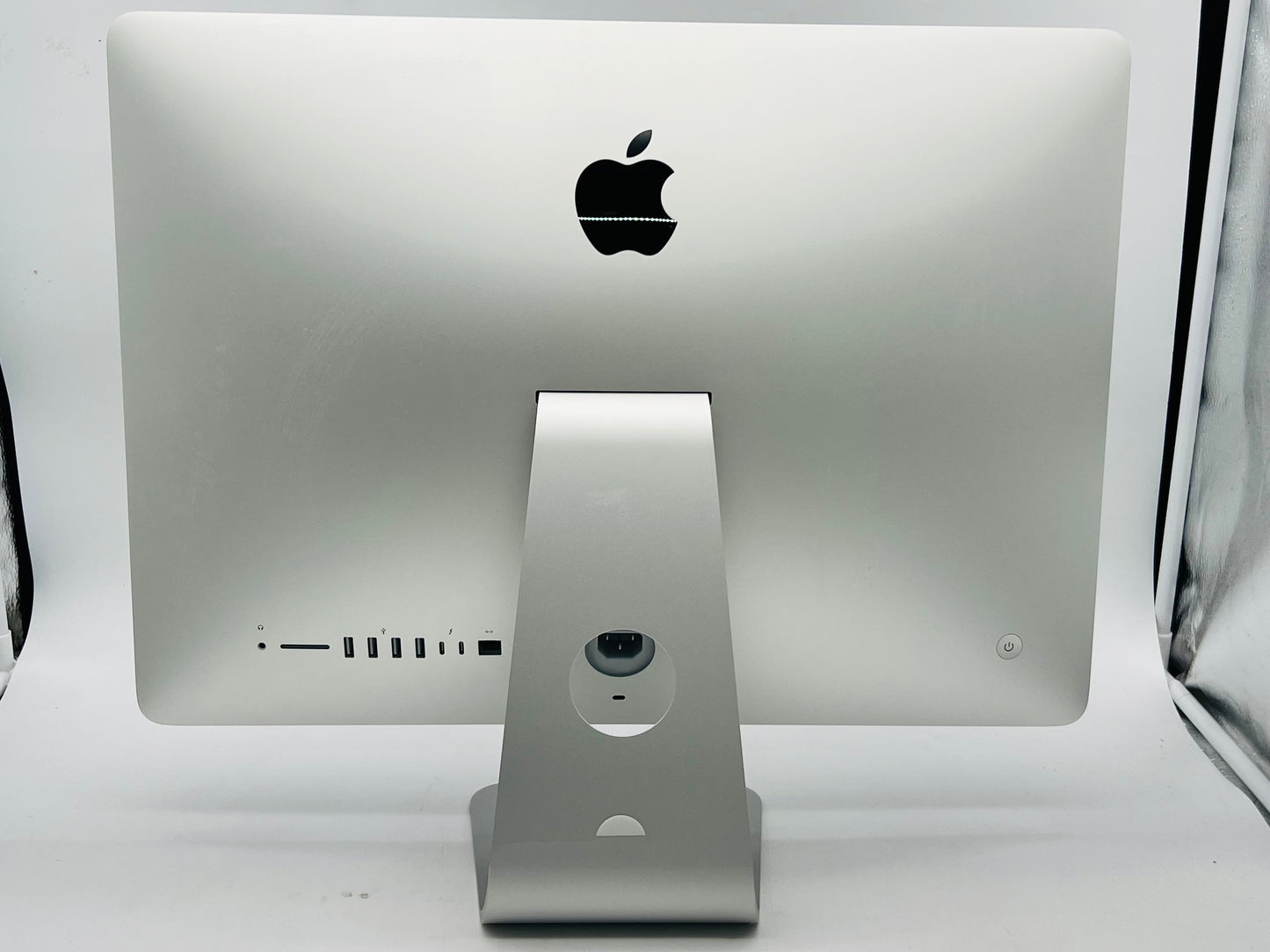 Apple 2019 21.5" iMac 3GHz 6-Core i5 16GB 1TB FD RP560X 4GB- Cracked Screen