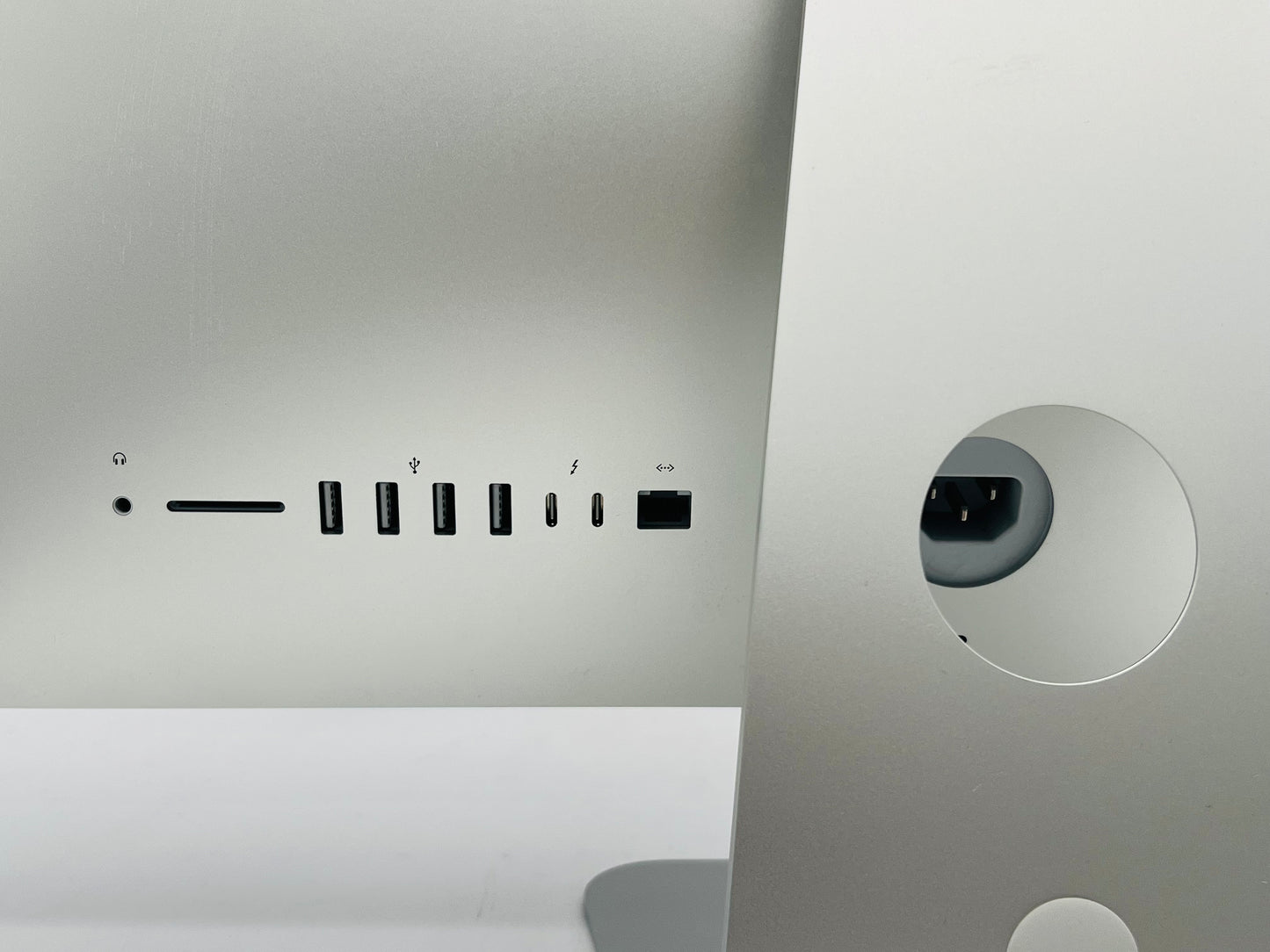 Apple 2019 21.5" iMac 3GHz 6-Core i5 16GB 1TB FD RP560X 4GB- Cracked Screen