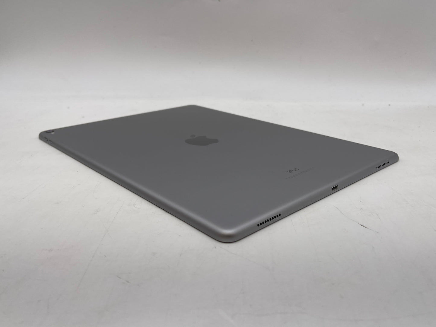 Apple 2017 iPad pro (2nd-generation) (12.9-inch) 64GB Wifi Only- Very Good