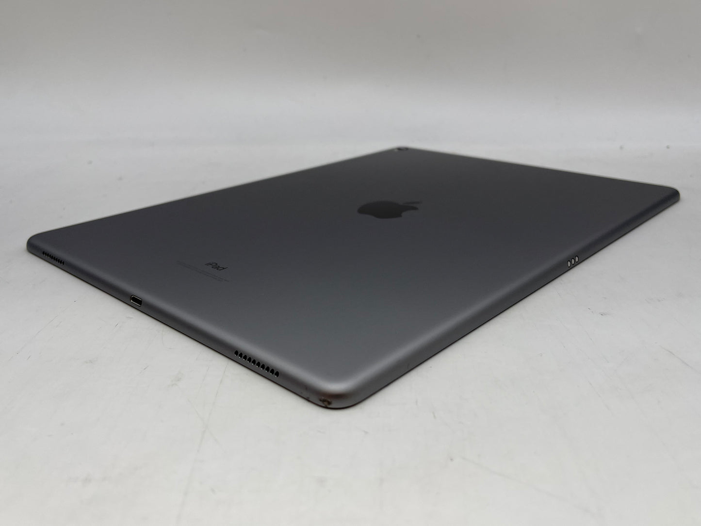 Apple 2017 iPad pro (2nd-generation) (12.9-inch) 64GB Wifi Only- Very Good