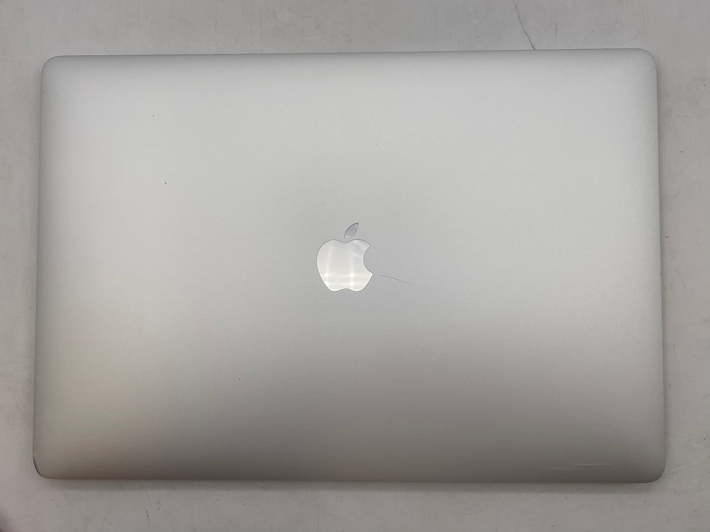 Apple 2018 MacBook Pro 15" TB 2.6GHz i7 16GB RAM 512GB SSD RP560X 4GB - Good