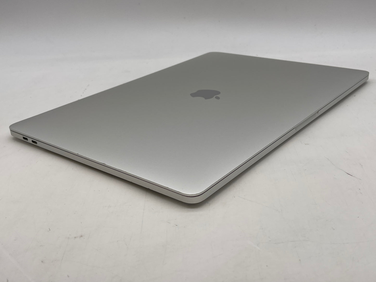 Apple 2018 MacBook Pro 15" TB 2.6GHz i7 16GB RAM 512GB SSD RP560X 4GB - Good