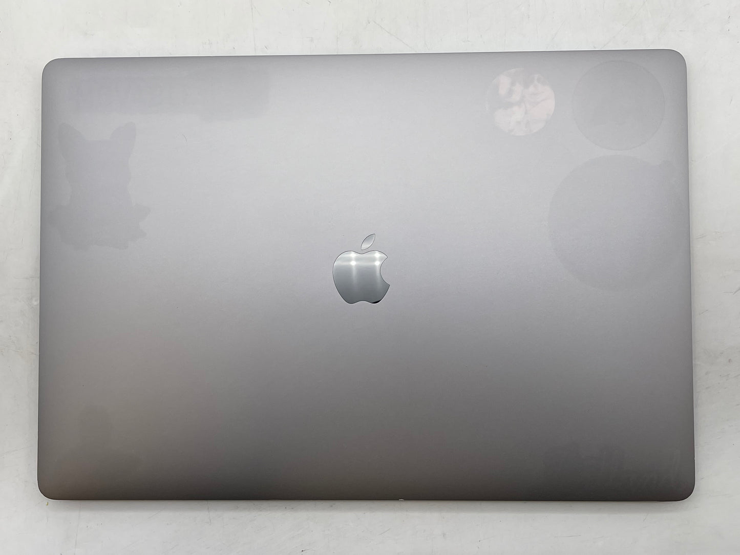 Apple 2019 16" MacBook Pro 2.6GHz i7 16GB RAM 512GB SSD RP5300M 4GB - Very Good