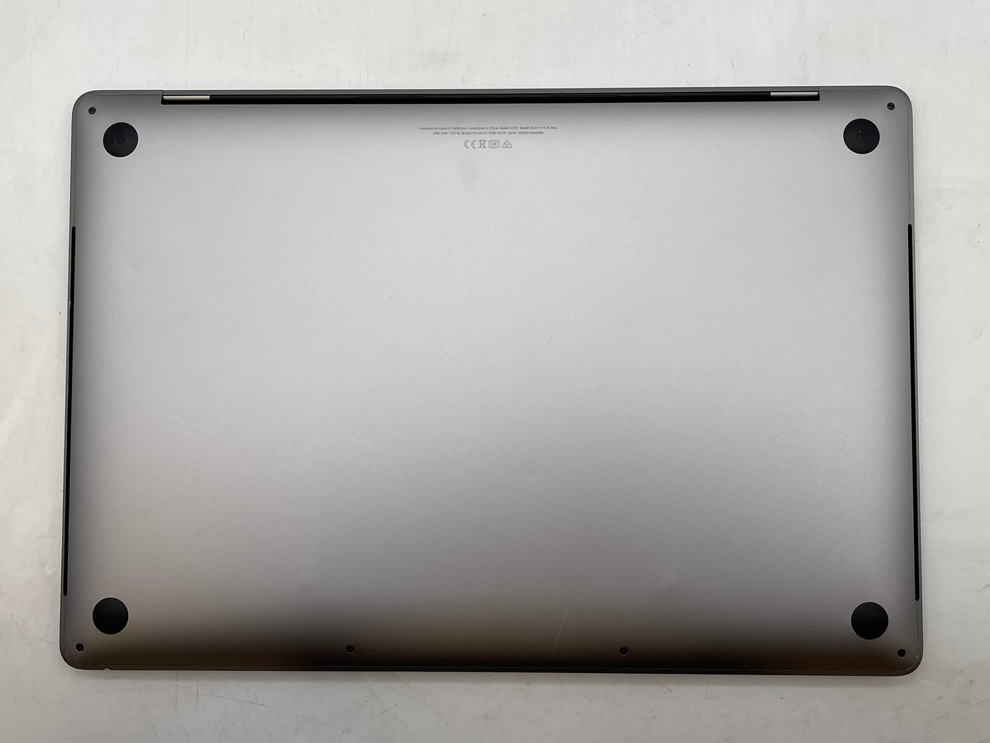 Apple 2019 16" MacBook Pro 2.6GHz i7 16GB RAM 512GB SSD RP5300M 4GB - Very Good