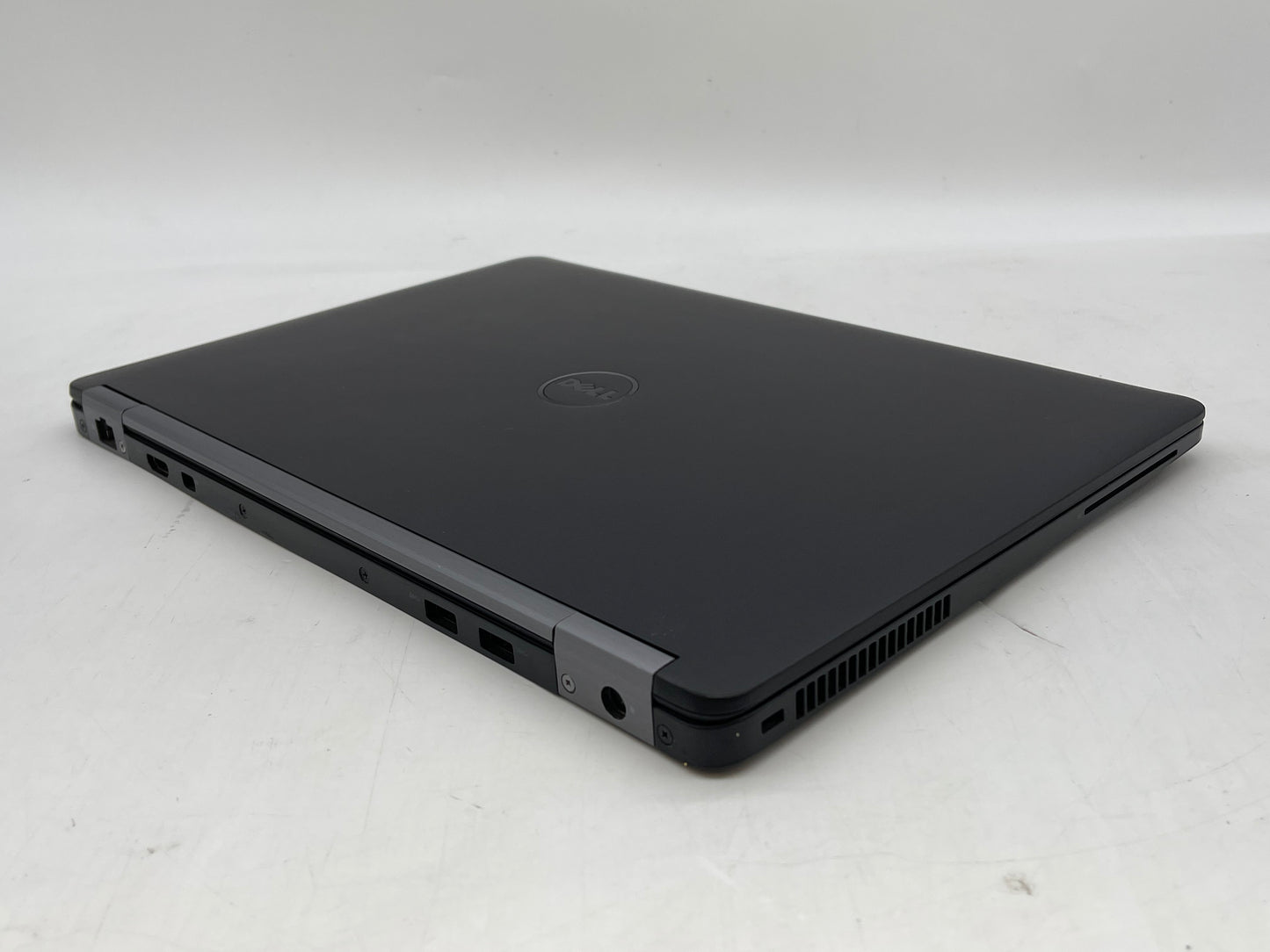 Dell 14" Latitude E7470 2.6GHz i7-6600U 16GB RAM 256GB SSD W10 Pro -Bright spots