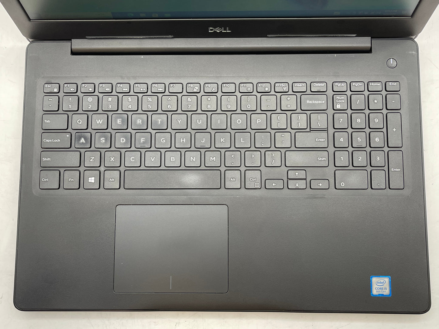 Dell 2019 Latitude 3590 1.6GHz i5-8250U 8GB RAM 256GB SSD W10 Pro - Bright spots