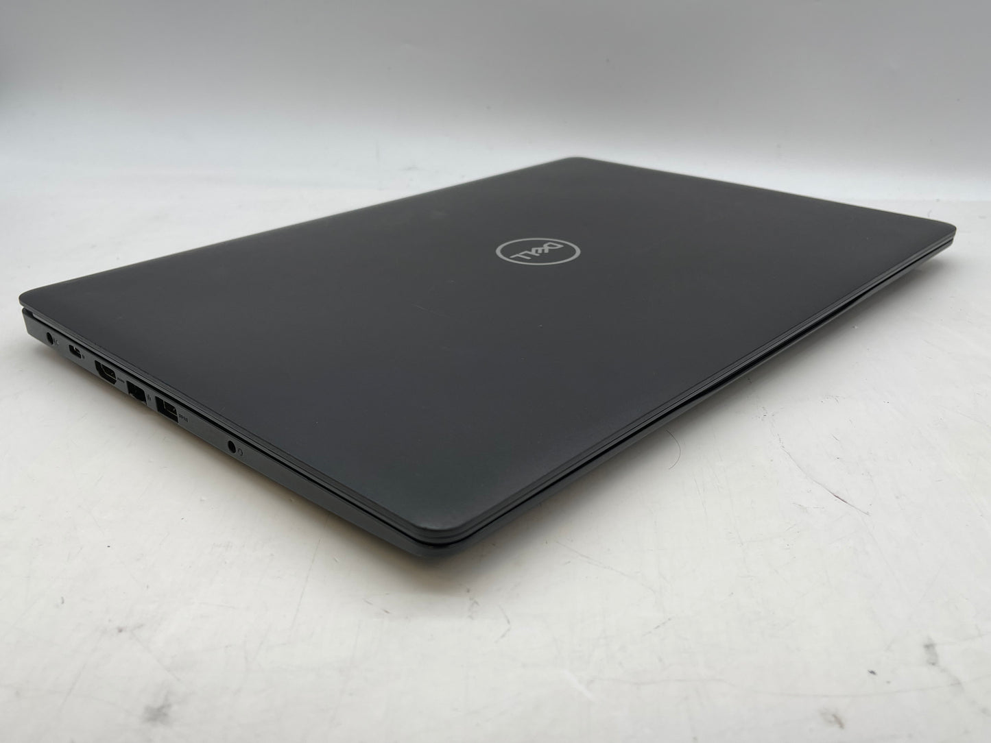 Dell 2019 Latitude 3590 1.6GHz i5-8250U 8GB RAM 256GB SSD W10 Pro - Bright spots