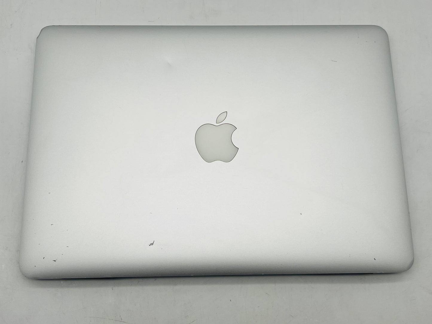 Apple 2017 MacBook Air 13 in 1.8GHz Dual Core i5 8GB Ram 128GB SSD Intel HD 6000