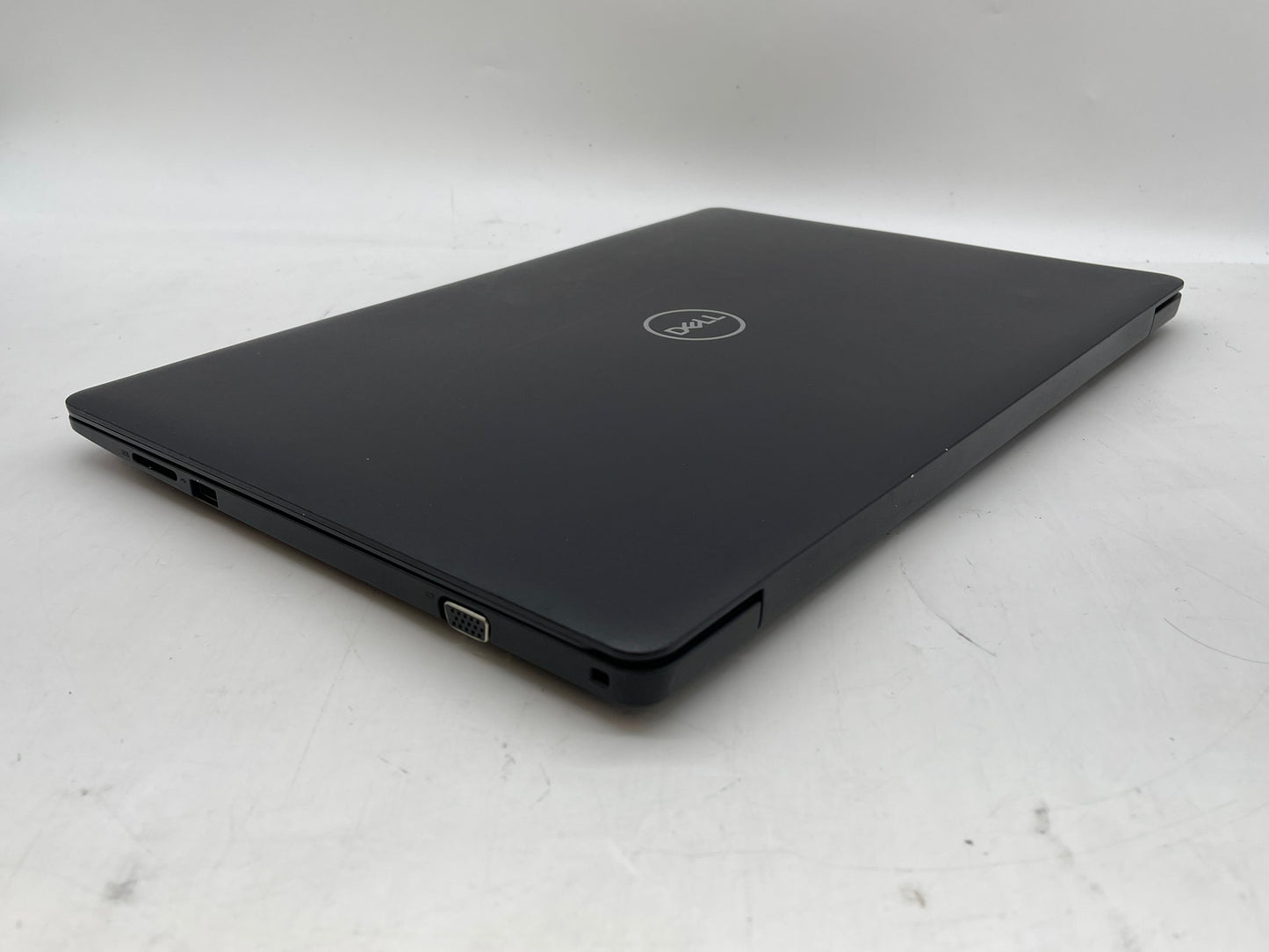Dell 2019 Latitude 3590 1.6GHz i5-8250U 8GB RAM 256GB SSD W10 Pro - Bright spots