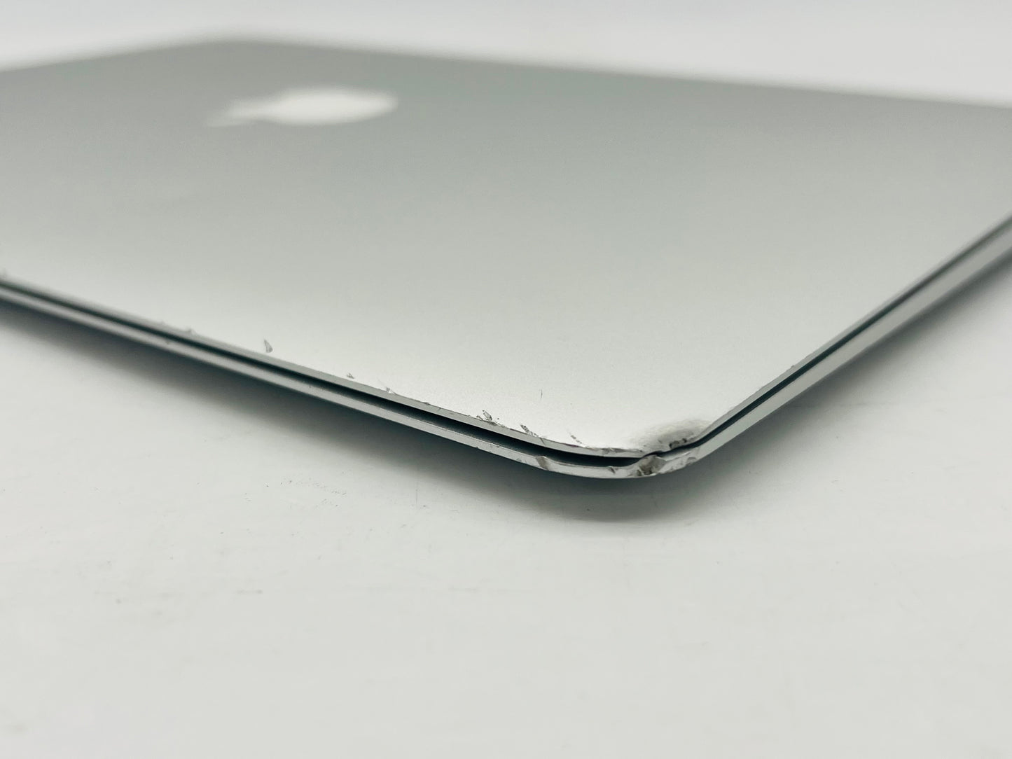 Apple 2017 MacBook Air 13 in 1.8GHz Dual Core i5 8GB Ram 128GB SSD Intel HD 6000