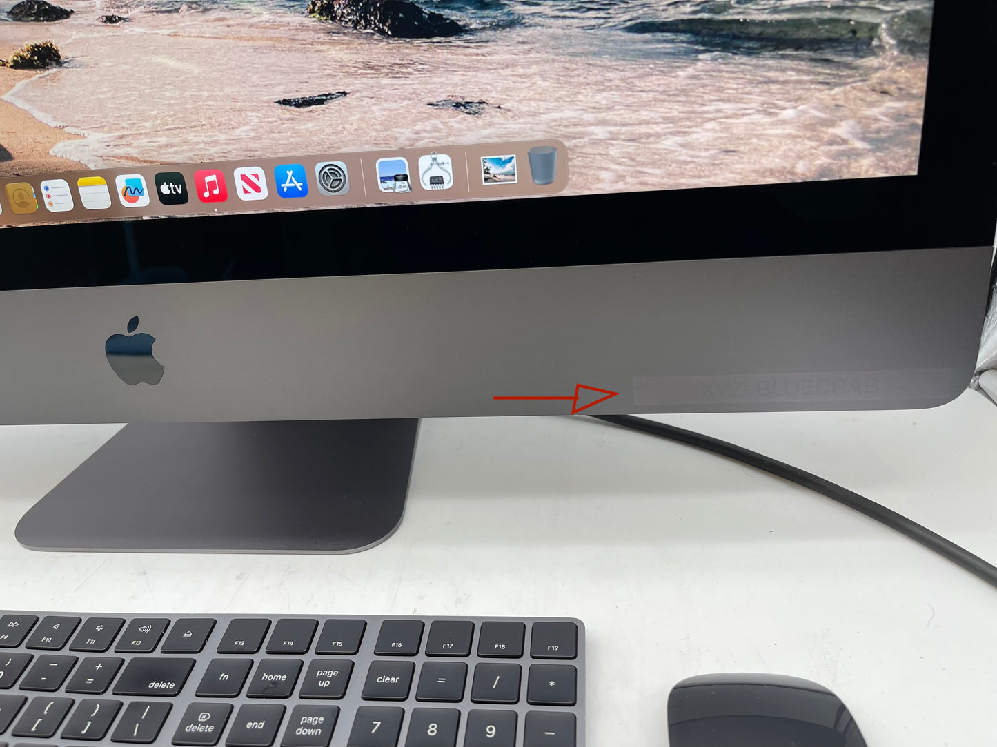 Apple 2017 iMac Pro 2.5GHz 14-Core Xeon 64GB RAM 1TB SSD Vega 64 16GB - READ