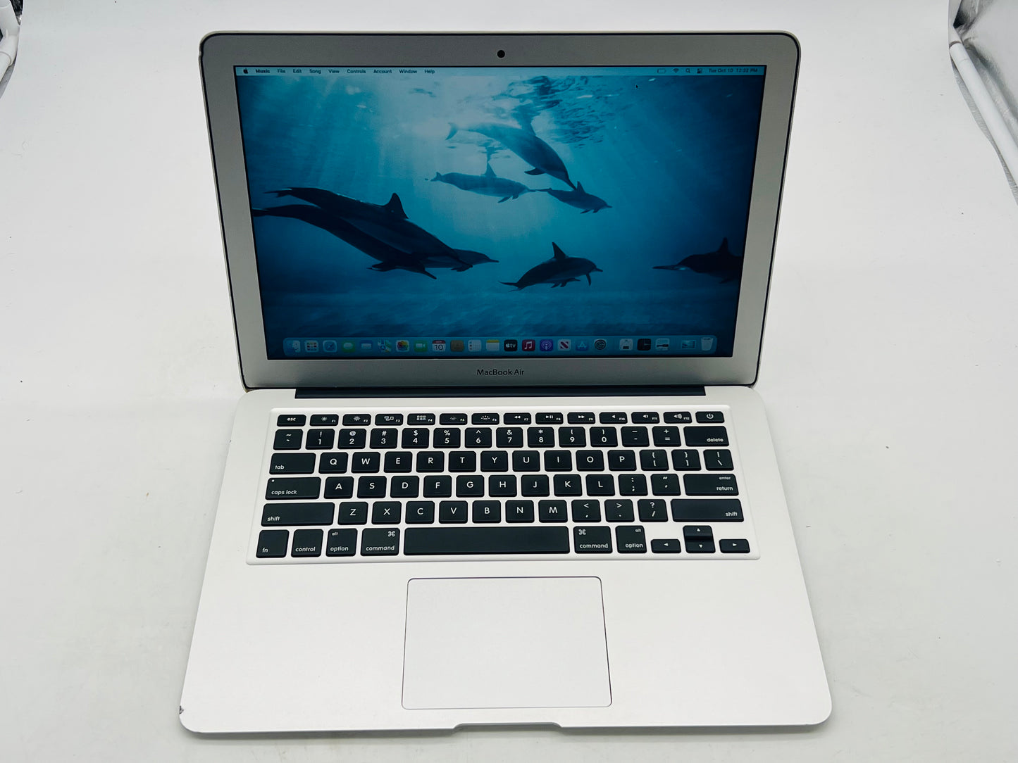 Apple 2015 MacBook Air 13" 1.6GHz Dual Core i5 8GB Ram 256GB SSD Intel HD 6000