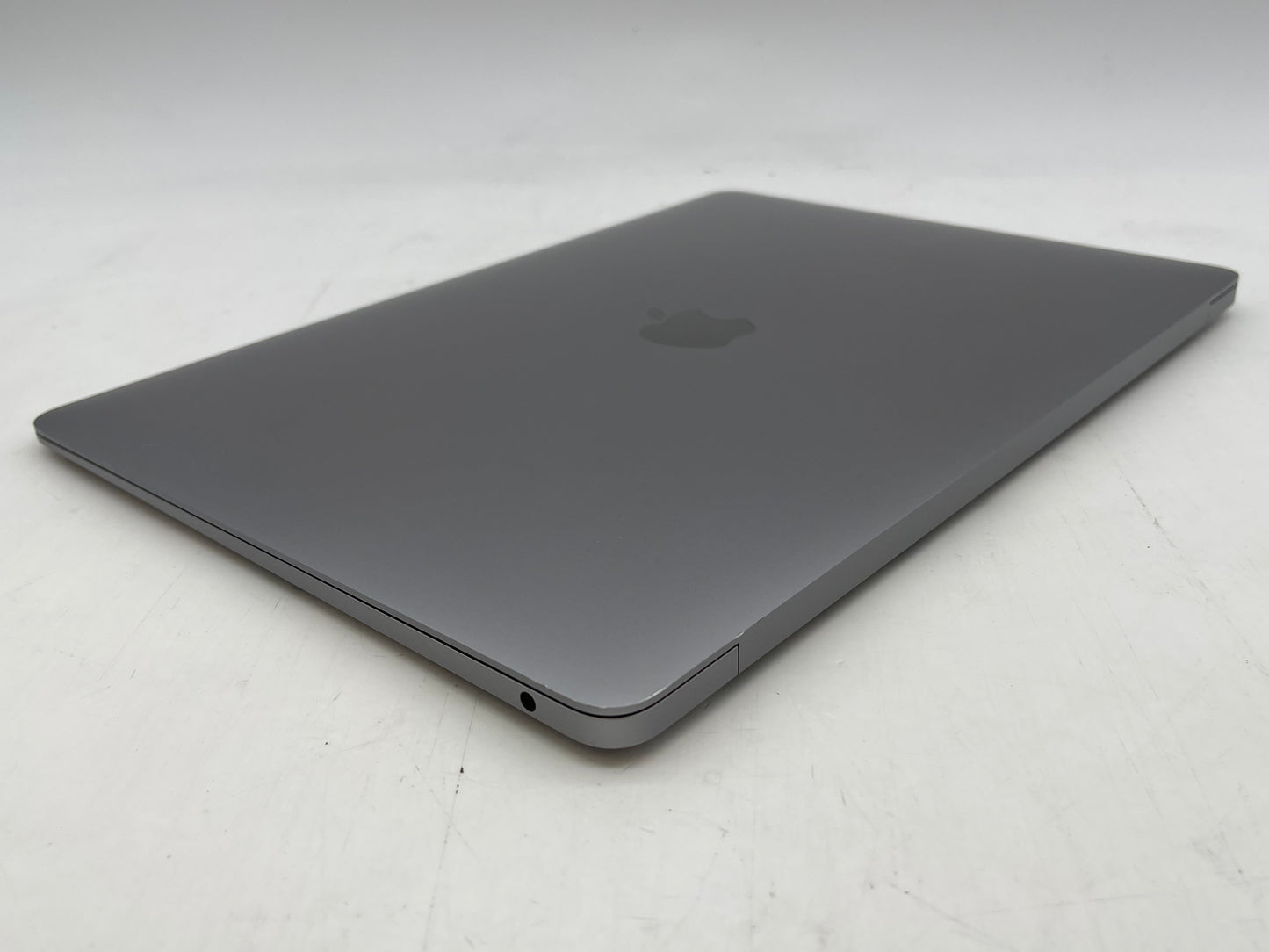 Apple 2018 MacBook Air 13 in 1.6GHz Dual-Core i5 8GB RAM 128GB SSD - Good