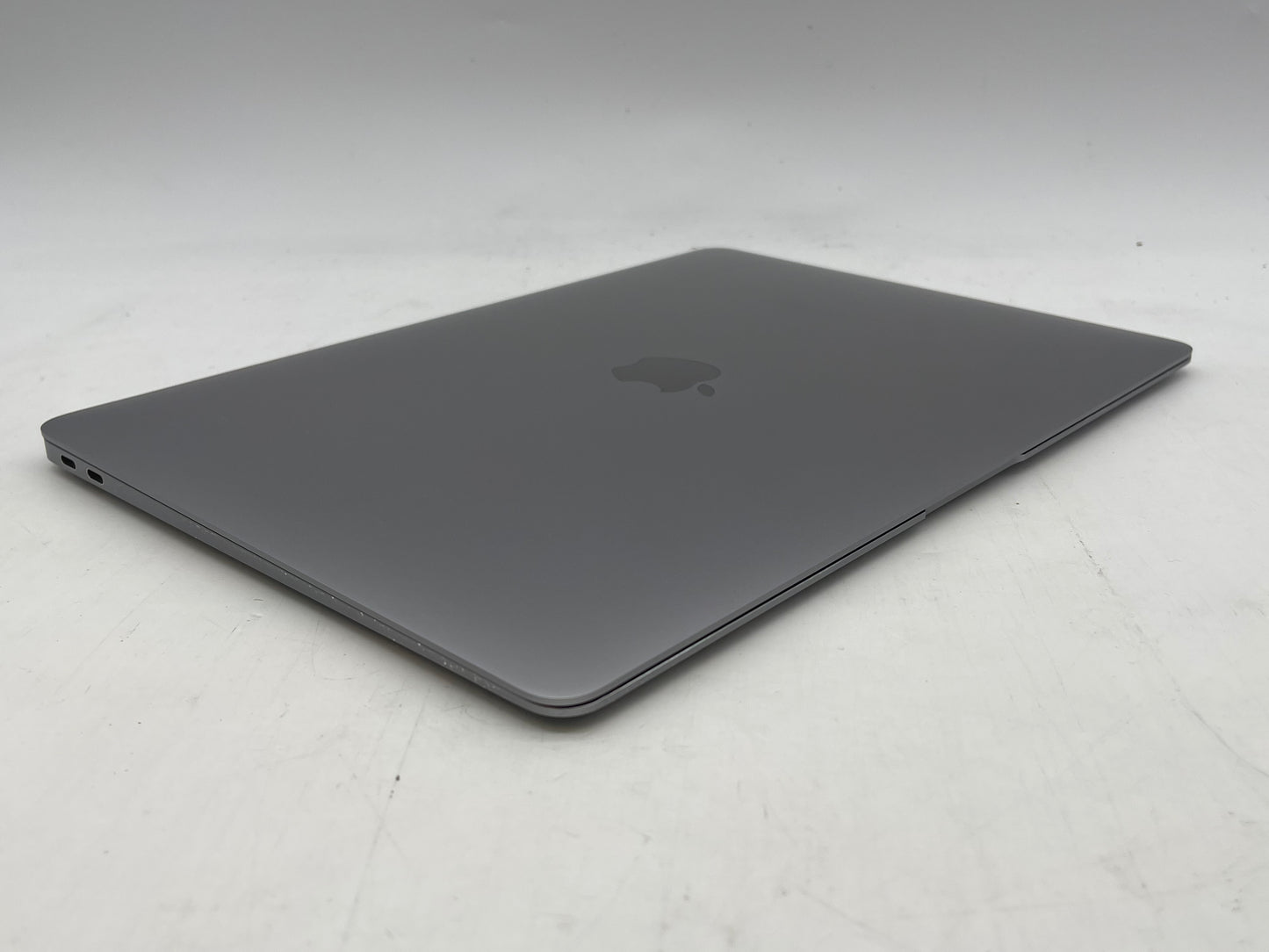 Apple 2018 MacBook Air 13 in 1.6GHz Dual-Core i5 16GB RAM 128GB SSD - Good