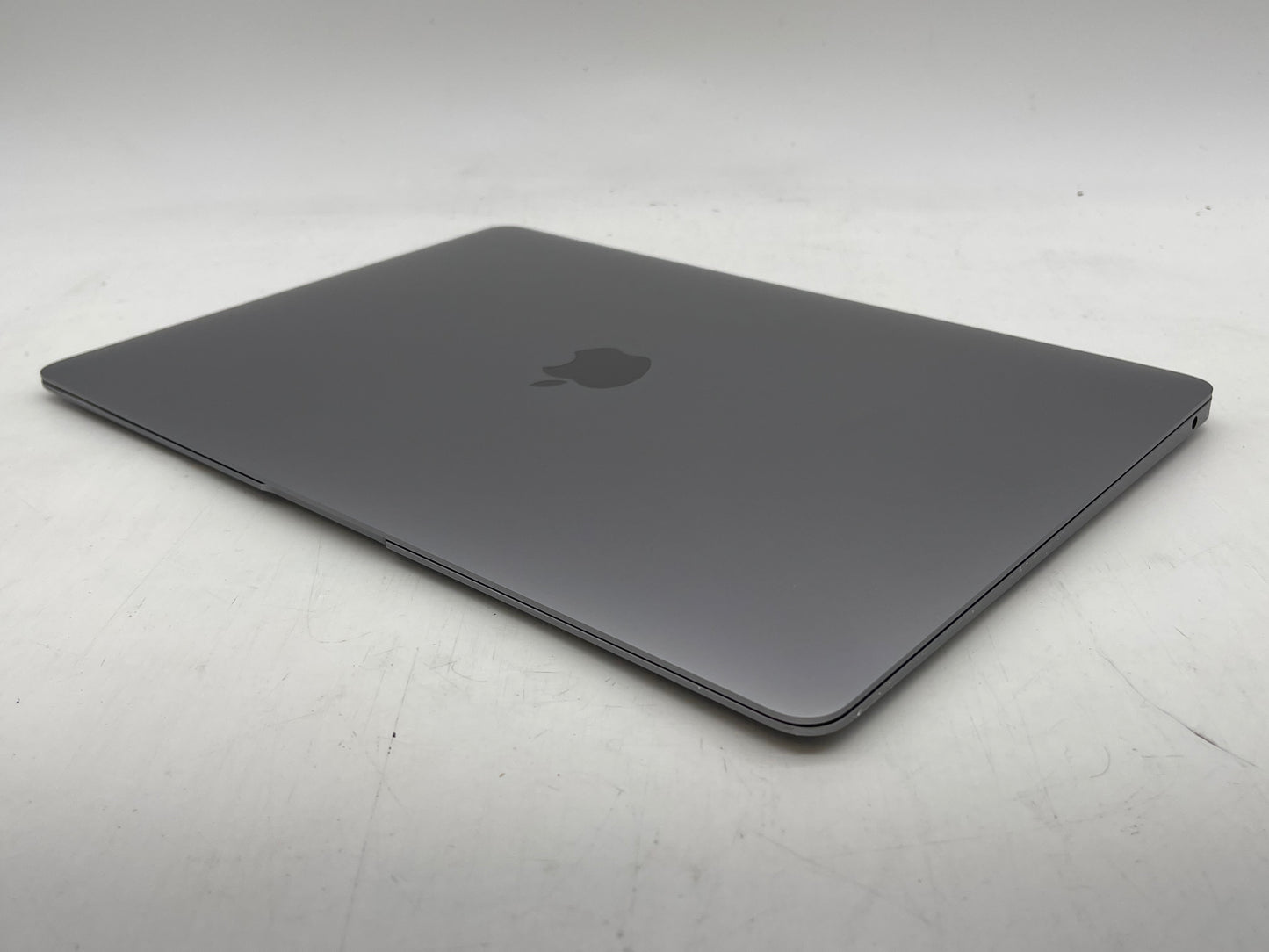 Apple 2018 MacBook Air 13 in 1.6GHz Dual-Core i5 16GB RAM 128GB SSD - Good