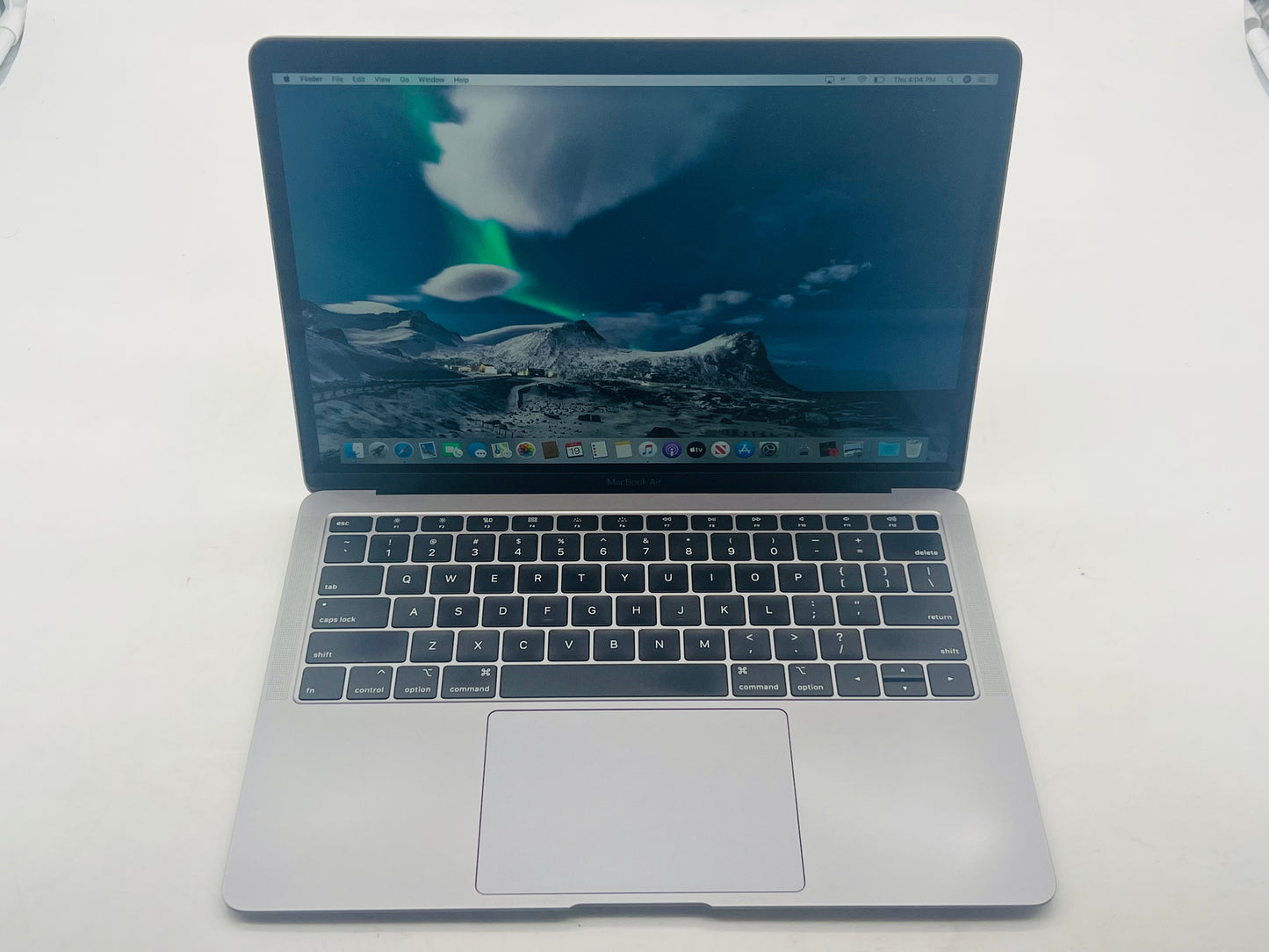 Apple 2018 MacBook Air 13" 1.6 GHz Dual-Core i5 8GB Ram 128GB SSD Intel UHD 617