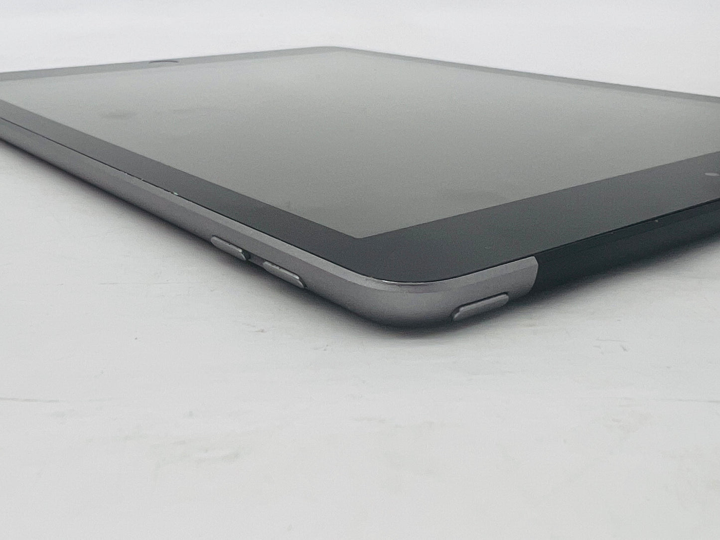 Apple 2016 iPad 6th Generation 128GB "Space Gray" (wifi + cellular)