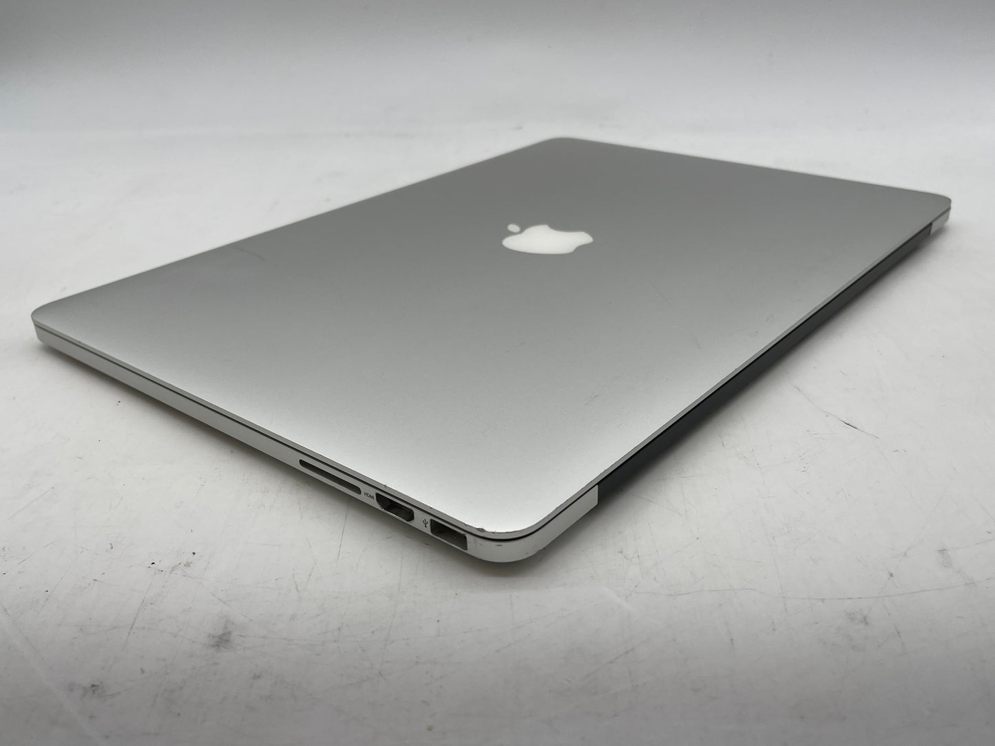 Apple 2015 MacBook Pro 15" Retina 2.5GHz i7 16GB RAM 512GB SSD - Very Good