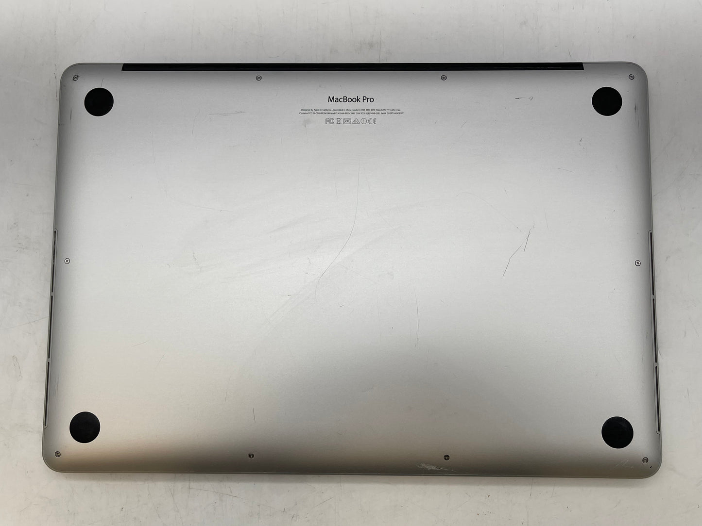 Apple 2015 MacBook Pro 15" Retina 2.5GHz i7 16GB RAM 512GB SSD - Very Good