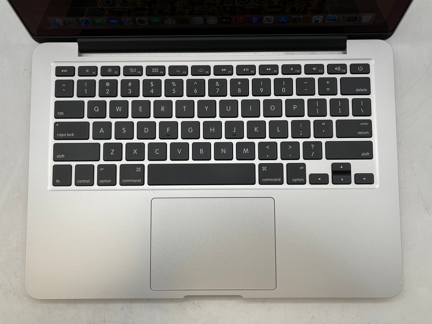 Apple 2015 MacBook Pro 13" Retina 2.9GHz i5 8GB RAM 512GB SSD - Very Good