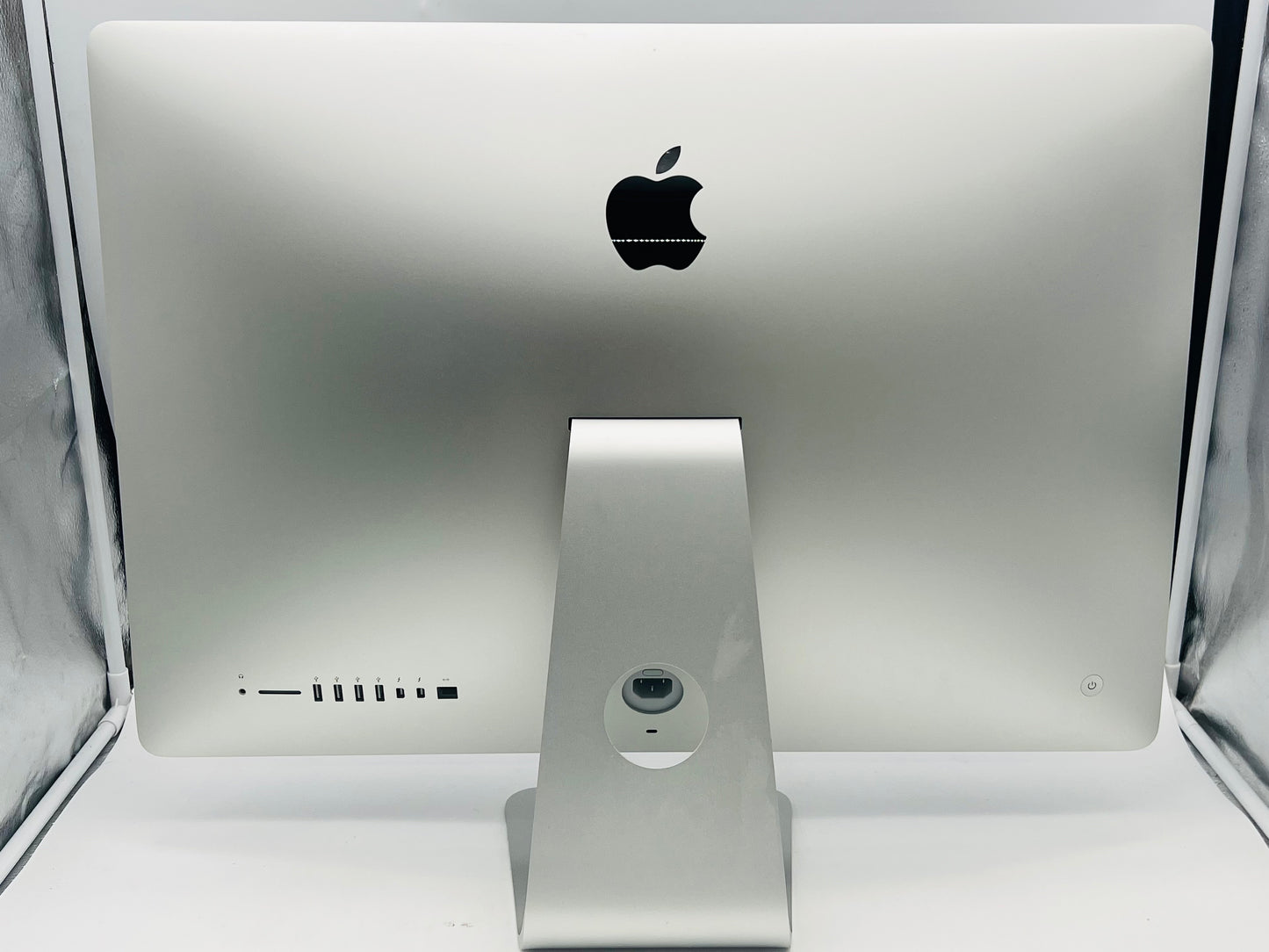 Apple 2013 27" iMac 3.5GHz Quad-Core i7 32GB 3TB FD GTX 780M 4GB- Very Good