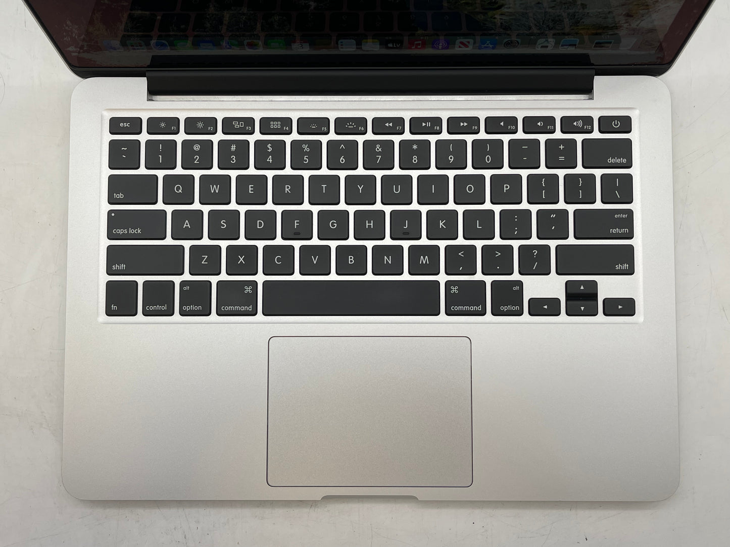 Apple 2015 MacBook Pro 13" Retina 2.7GHz i5 8GB RAM 128GB SSD - READ