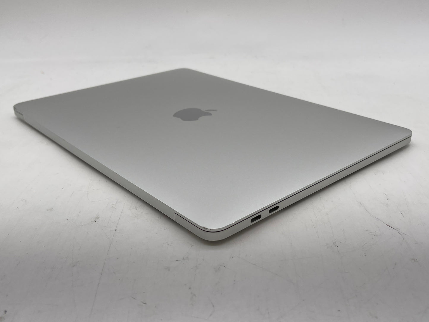 Apple 2017 MacBook Pro 13 in 3.1GHz i5 8GB RAM 256GB SSD IIPG 650 - Good