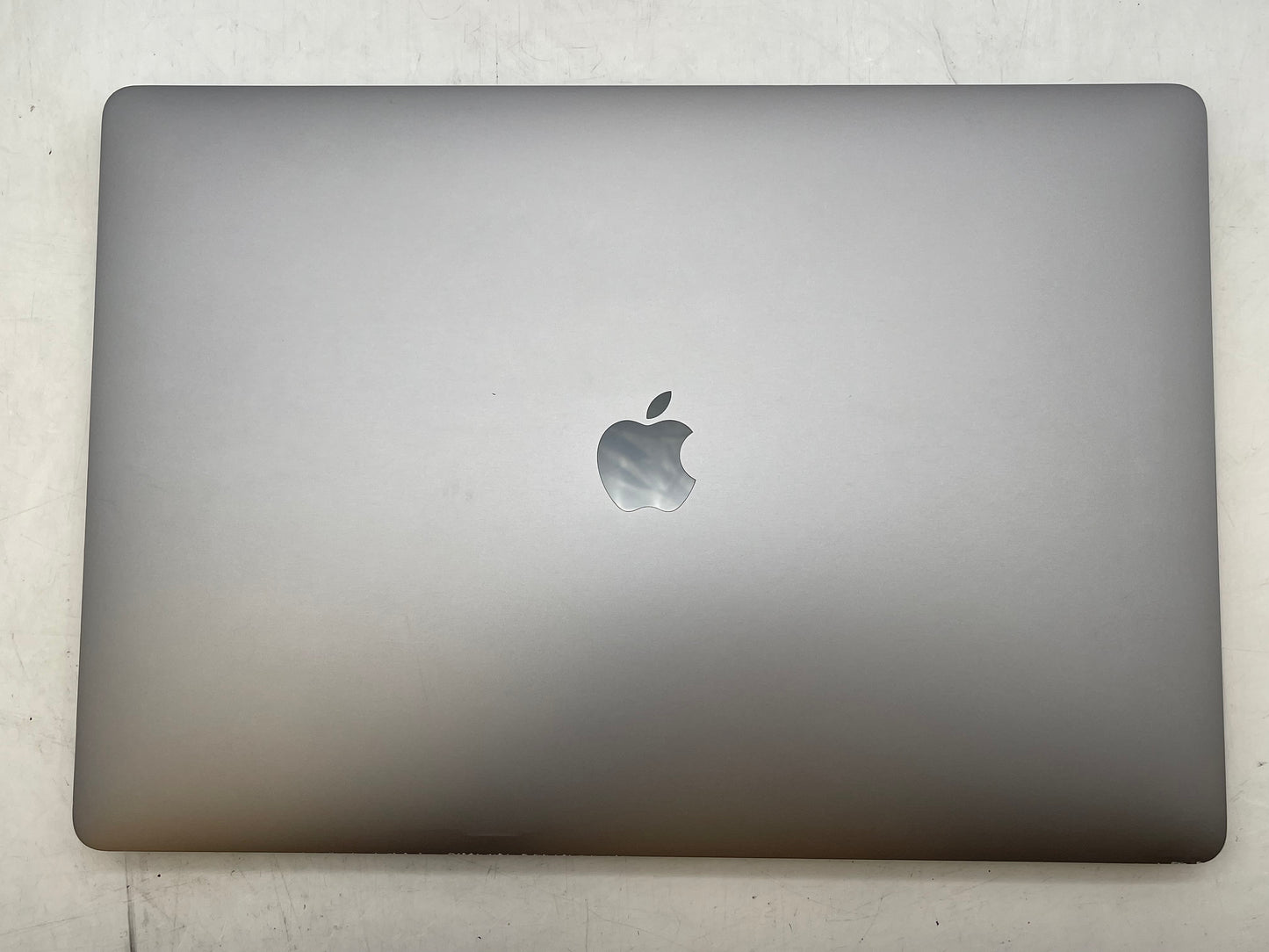 Apple 2019 16" MacBook Pro 2.3GHz 8-Core i9 32GB 1TB SSD RP5500M 8GB - Very Good