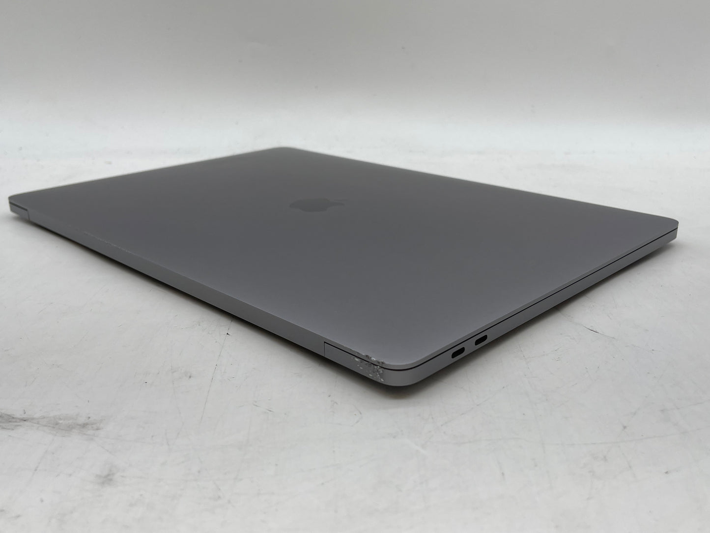 Apple 2019 16" MacBook Pro 2.3GHz 8-Core i9 32GB 1TB SSD RP5500M 8GB - Very Good