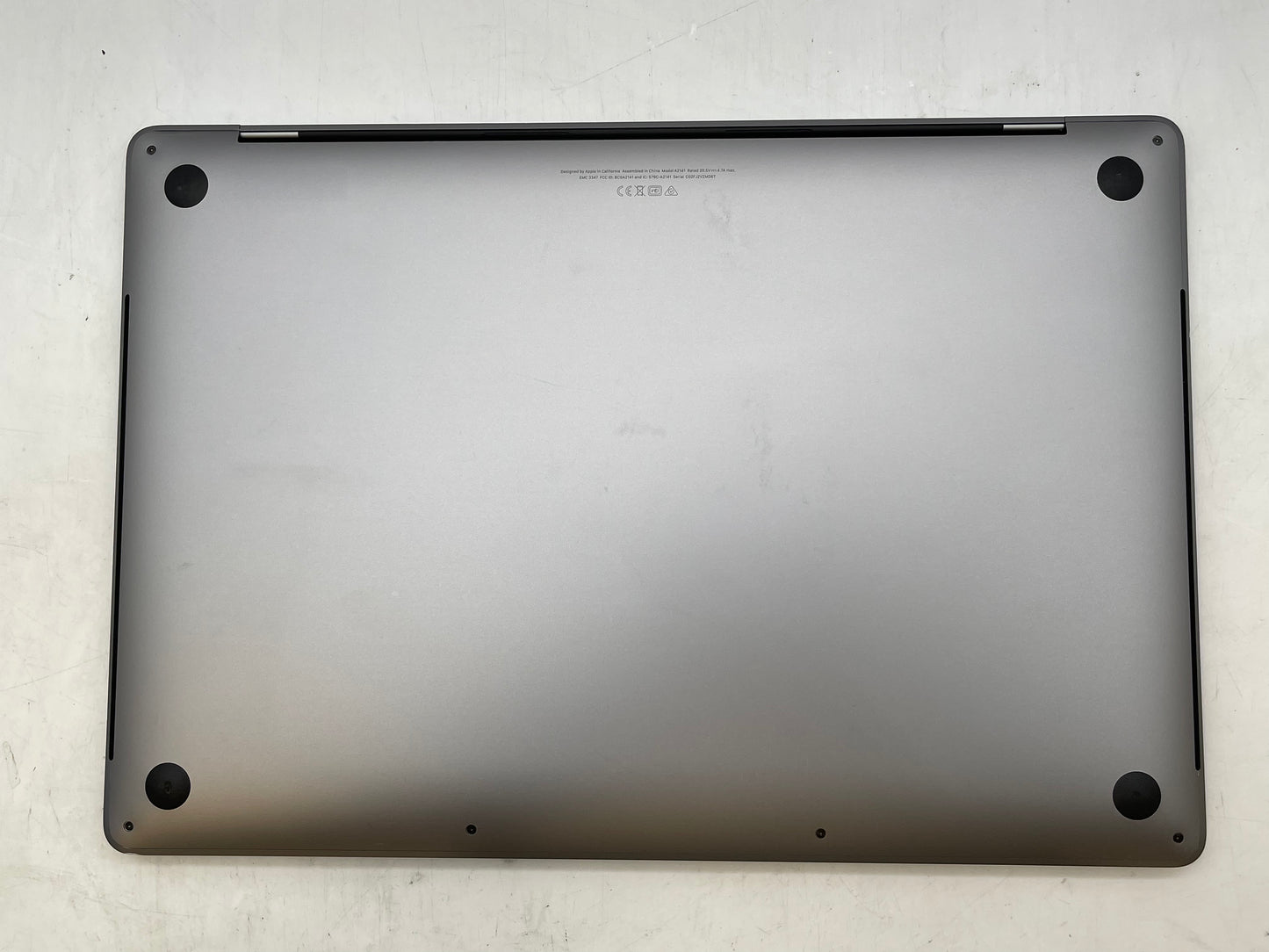 Apple 2019 16" MacBook Pro 2.3GHz 8-Core i9 32GB 1TB SSD RP5500M 8GB - Very Good