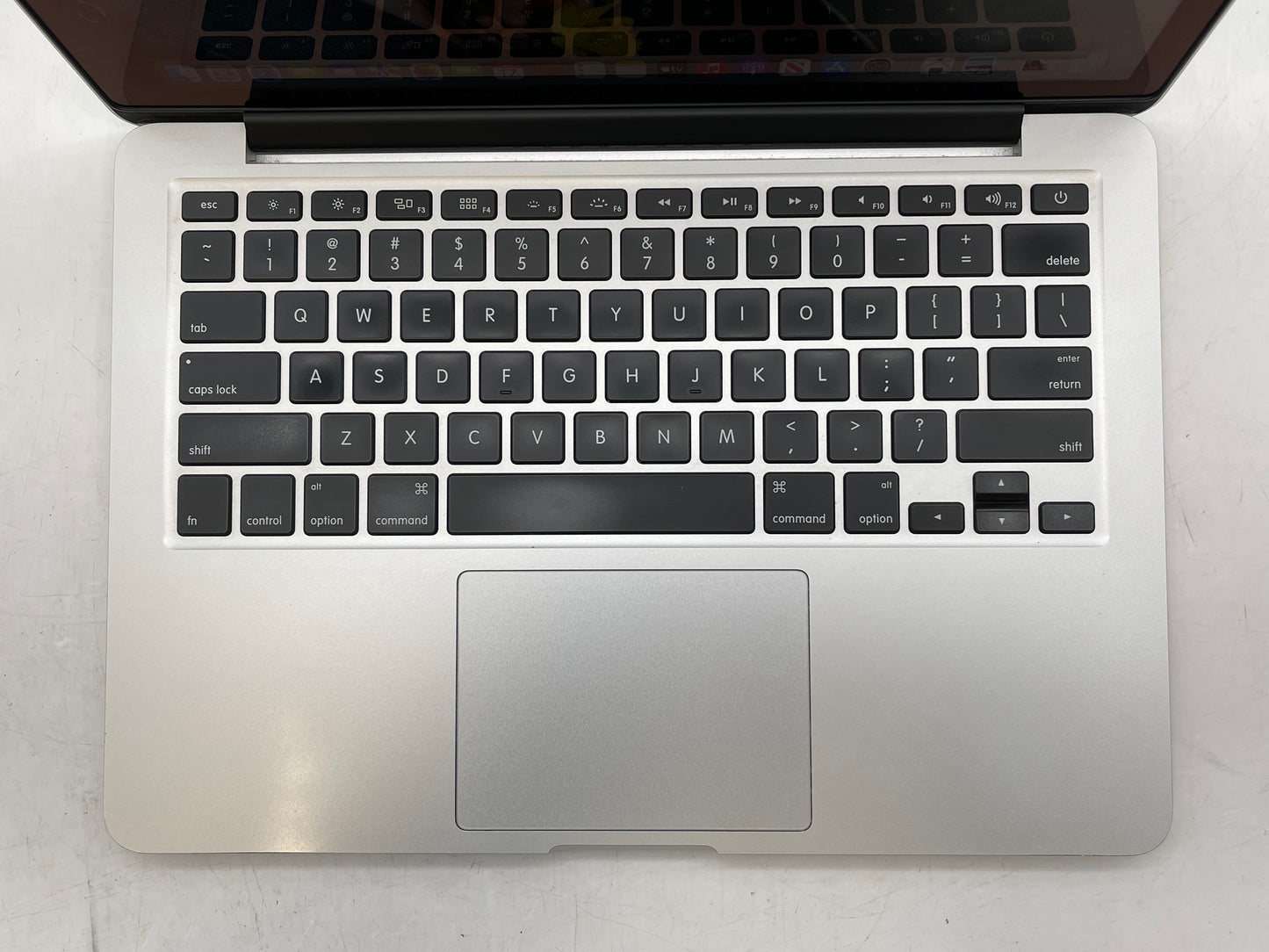 Apple 2015 MacBook Pro 13" Retina 3.1GHz i7 16GB RAM 1TB SSD - Very Good