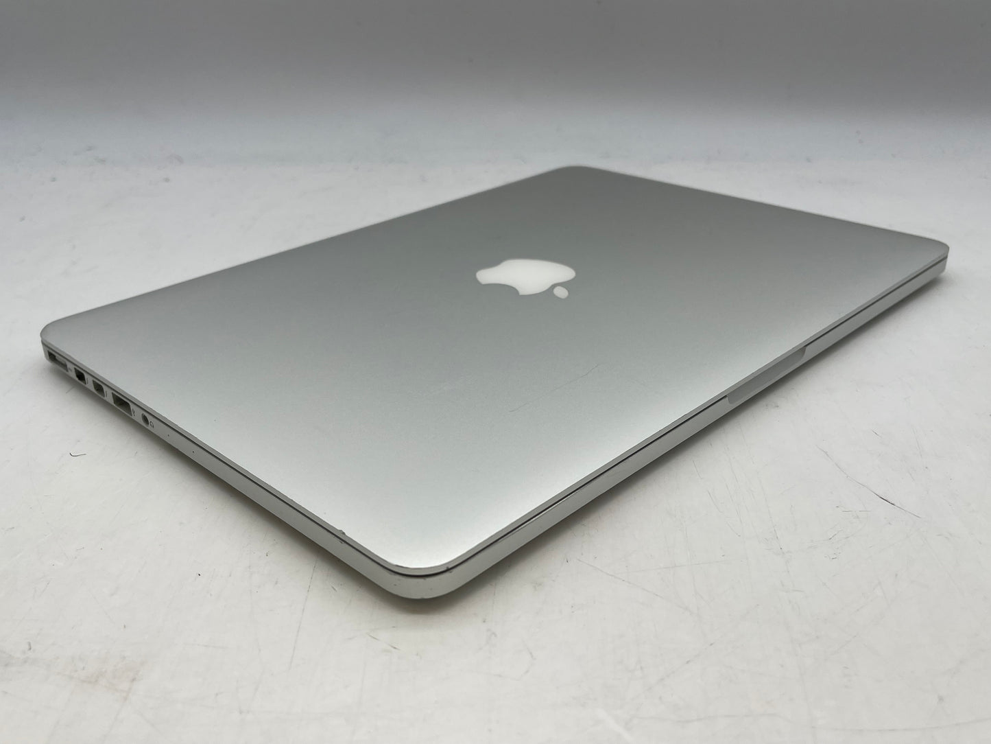 Apple 2015 MacBook Pro 13" Retina 3.1GHz i7 16GB RAM 1TB SSD - Very Good