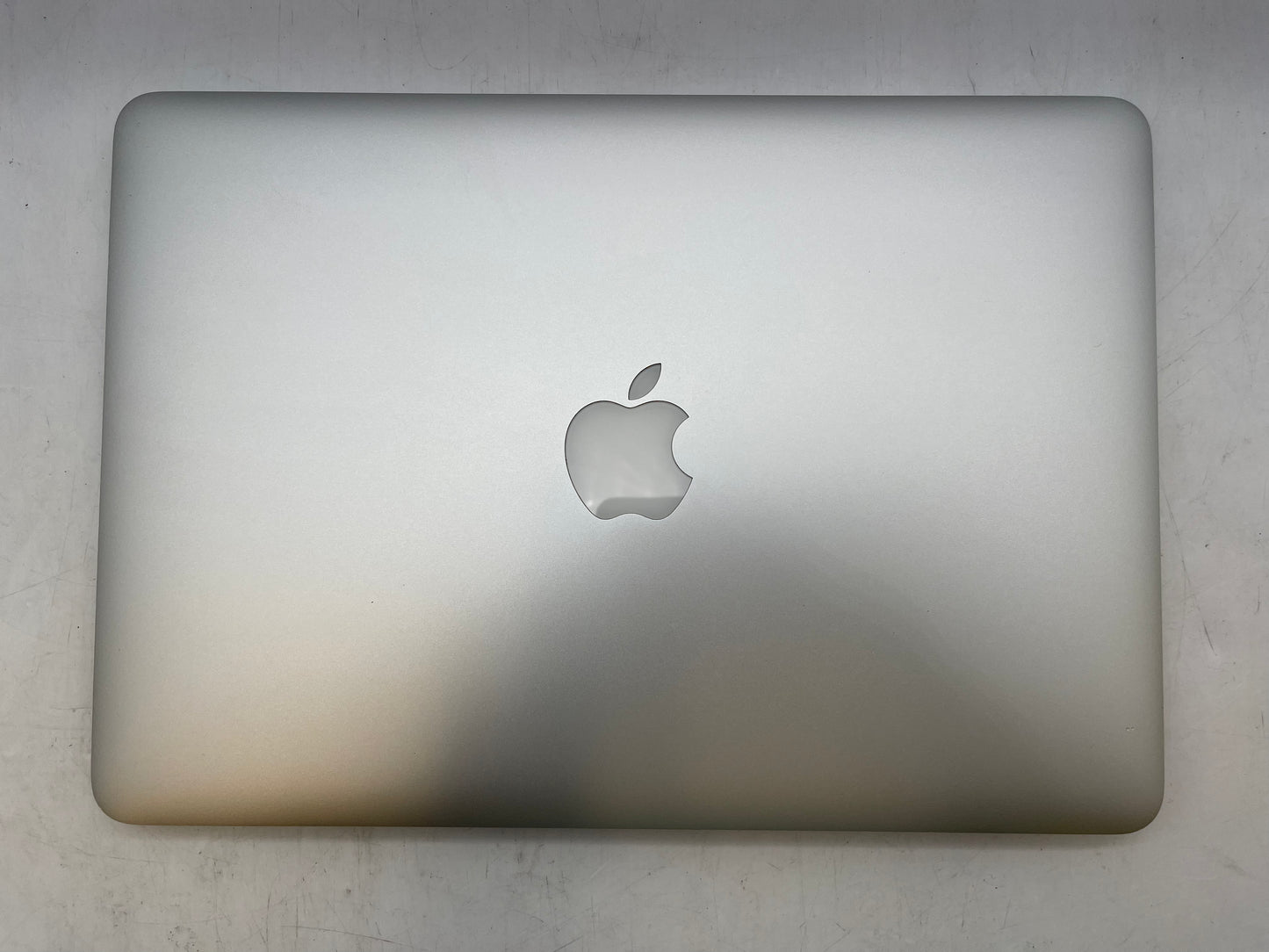 Apple 2015 MacBook Pro 13" Retina 2.7GHz i5 8GB RAM 256GB SSD - Excellent