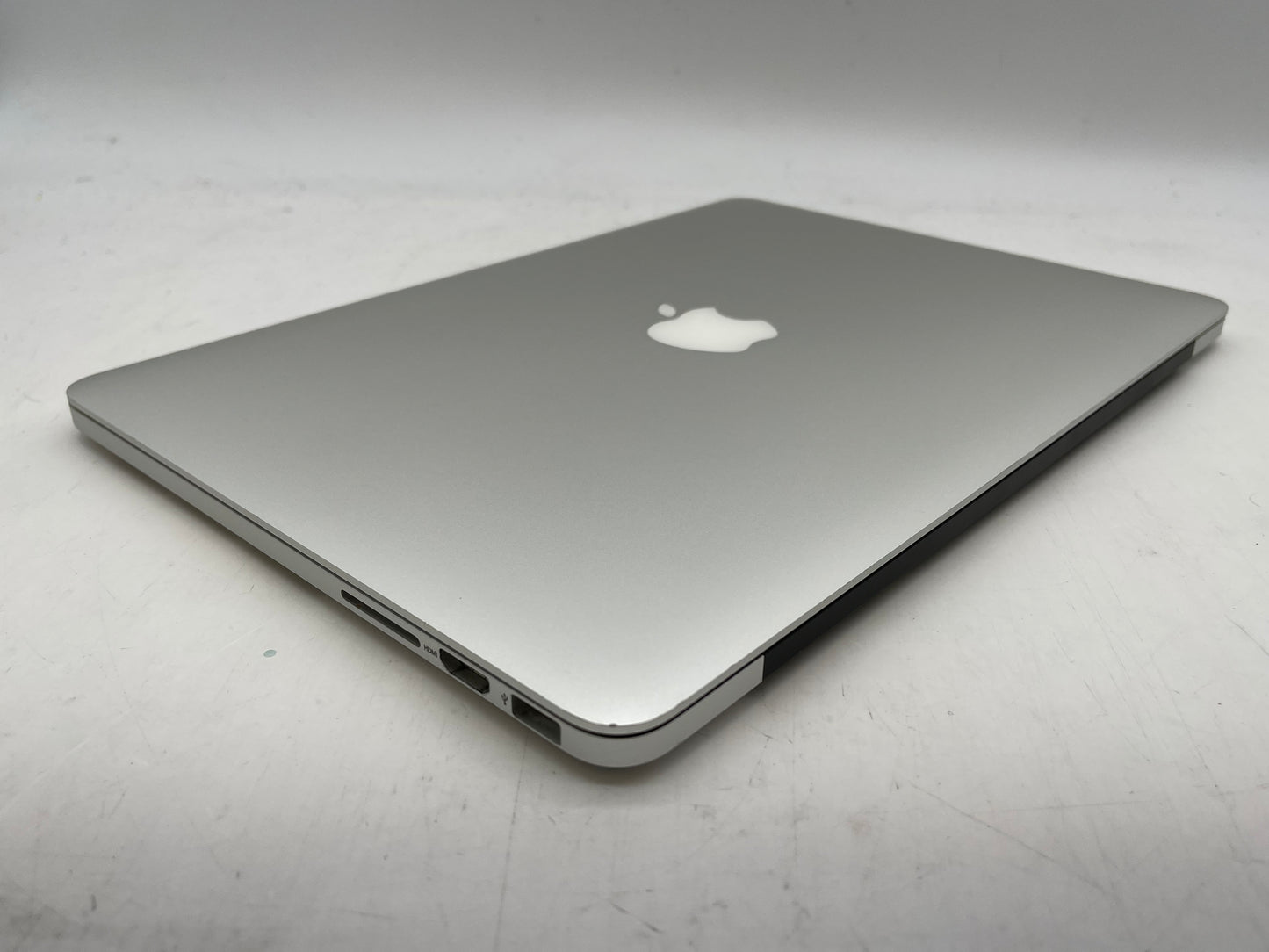 Apple 2015 MacBook Pro 13" Retina 2.7GHz i5 8GB RAM 256GB SSD - Excellent