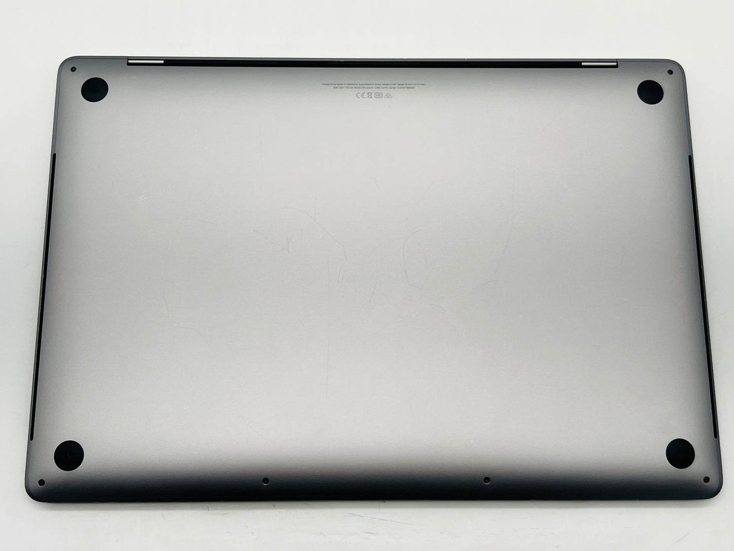 Apple 2019 16" MacBook Pro 2.6GHz i7 16GB RAM 512GB SSD RP5300M 4GB - Very Good