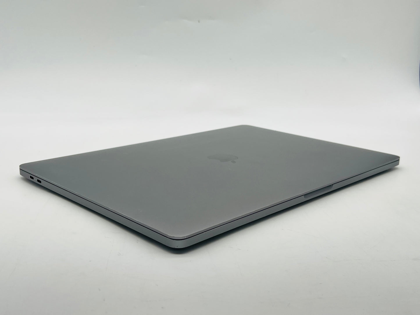 Apple 2019 16" MacBook Pro 2.6GHz i7 16GB RAM 512GB SSD RP5300M 4GB - Very Good