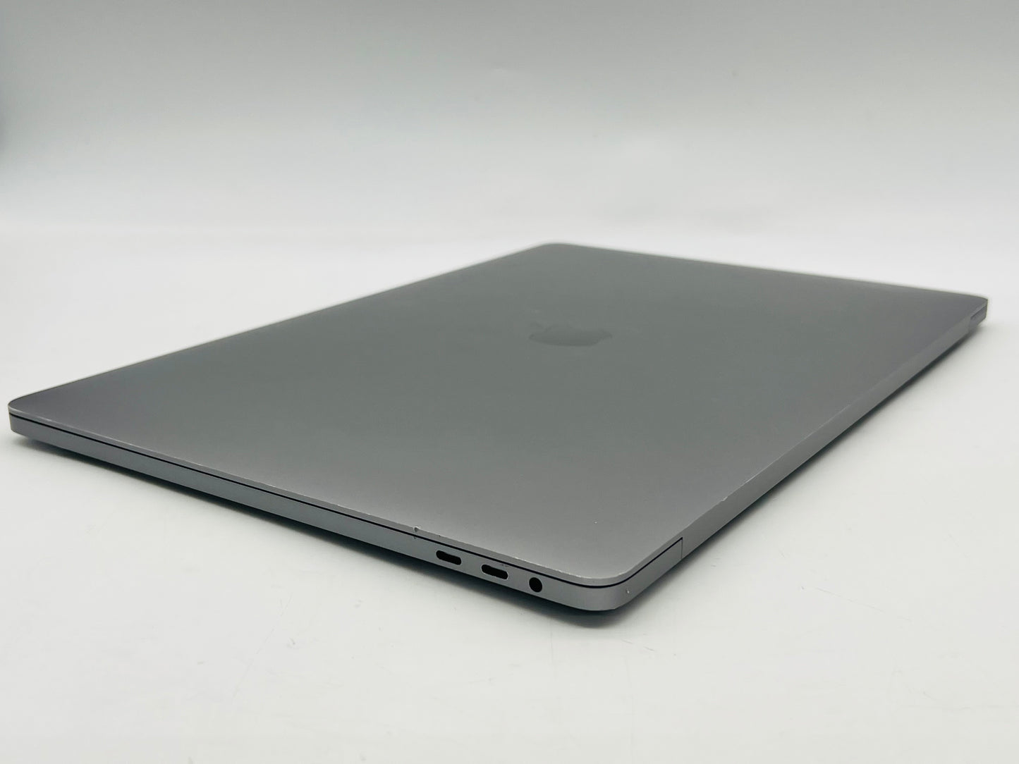 Apple 2019 16" MacBook Pro 2.6GHz i7 16GB RAM 512GB SSD RP5300M 4GB - Very Good