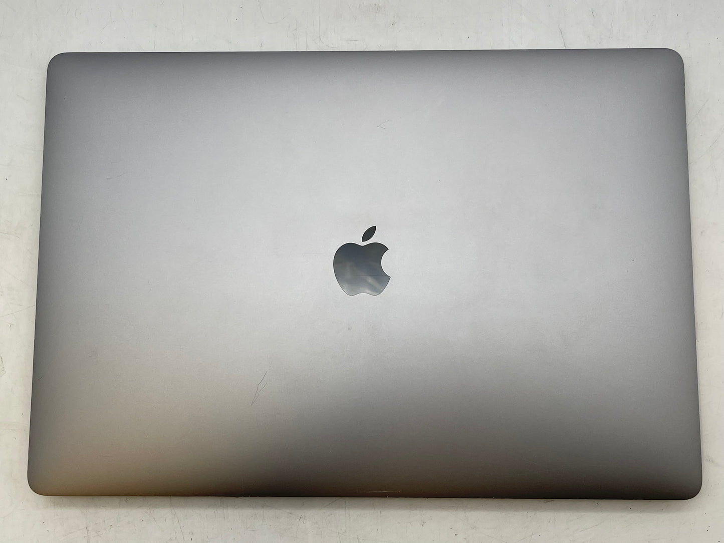 Apple 2019 16" MacBook Pro 2.6GHz i7 16GB RAM 512GB SSD RP5300M 4GB - READ